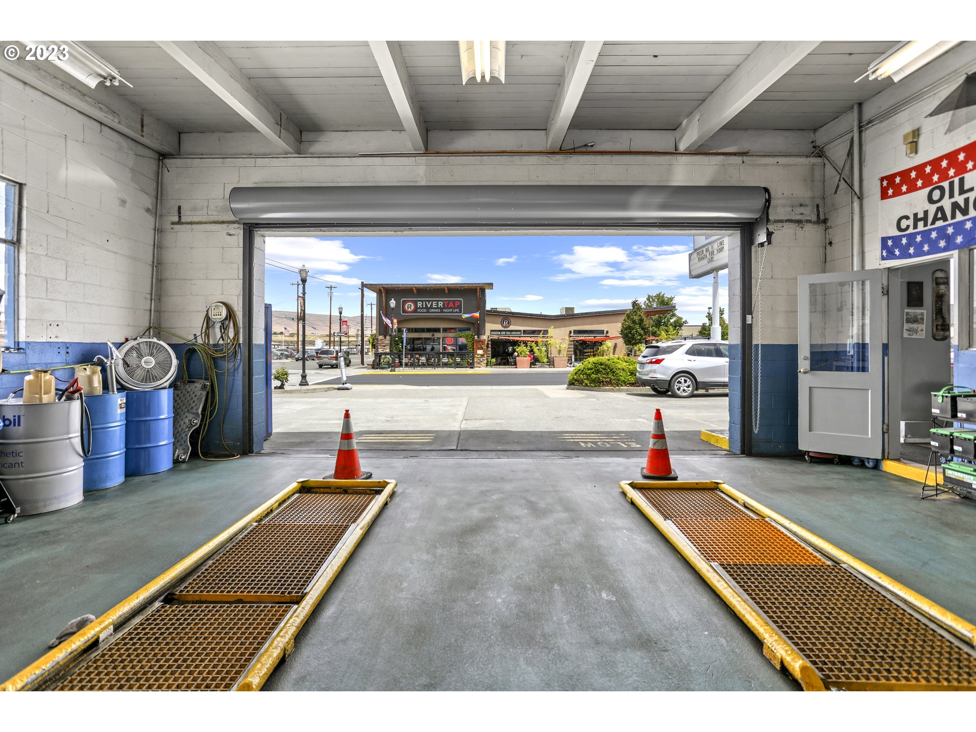 main property photo 8