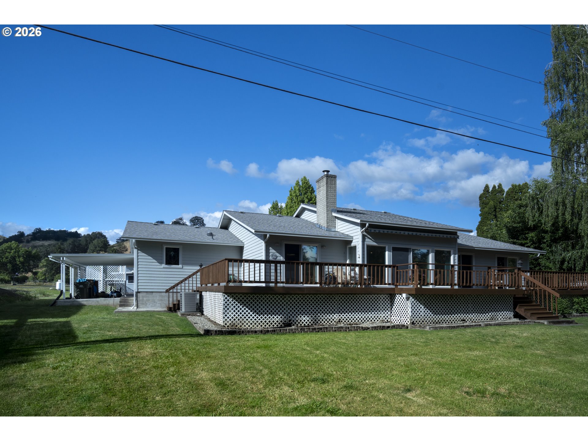 main property photo 28
