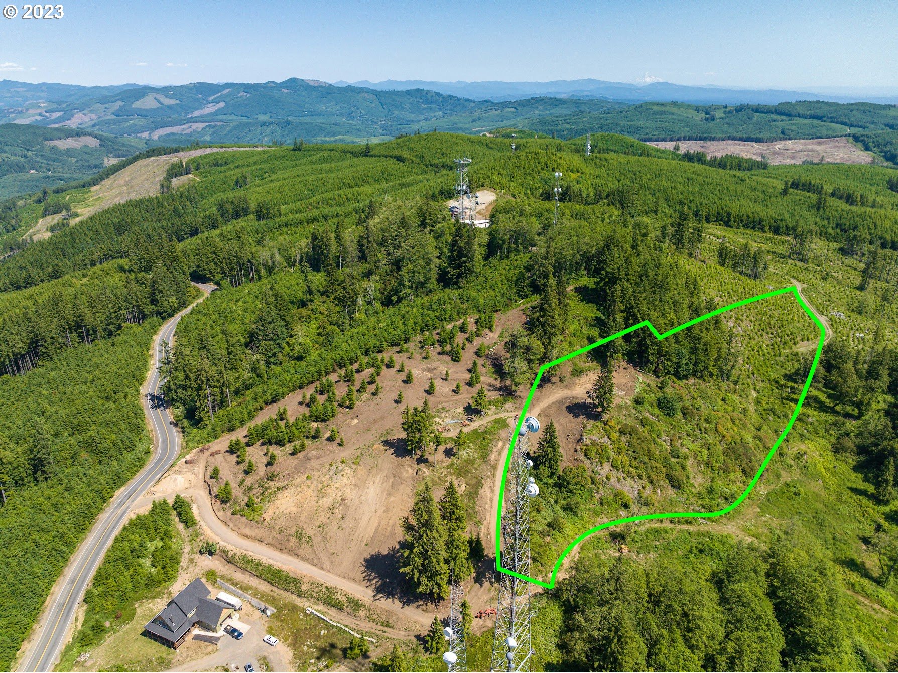 main property photo 10