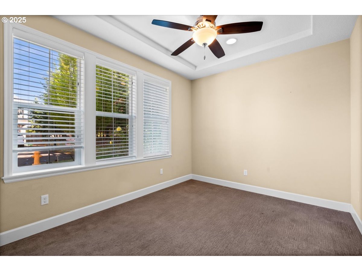 property viewer photo 10