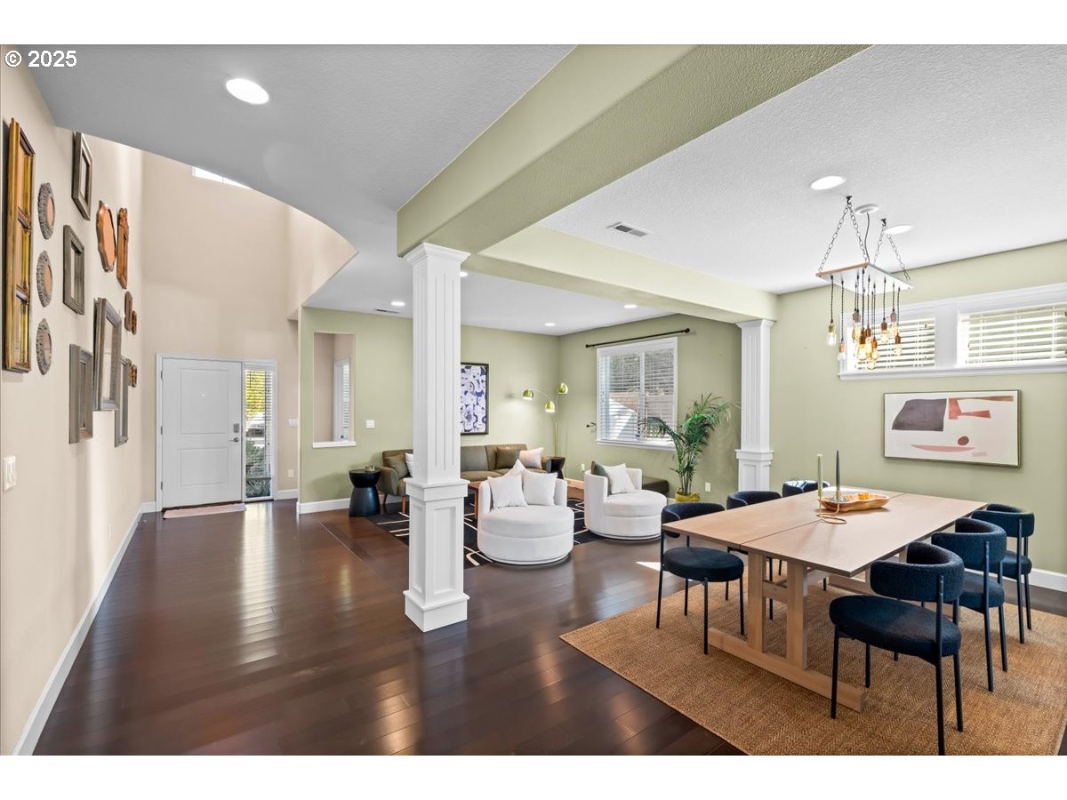 property viewer photo 11