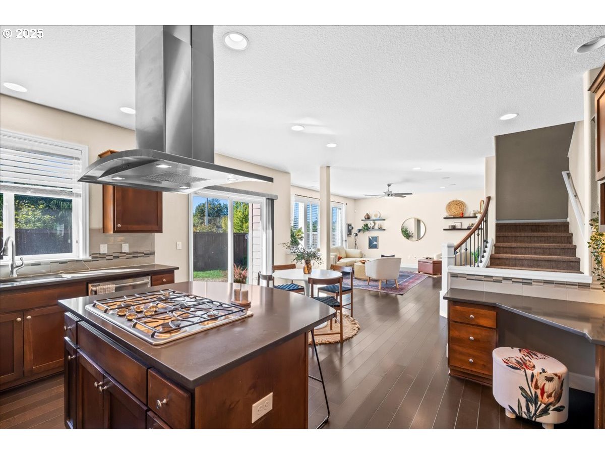 property viewer photo 18