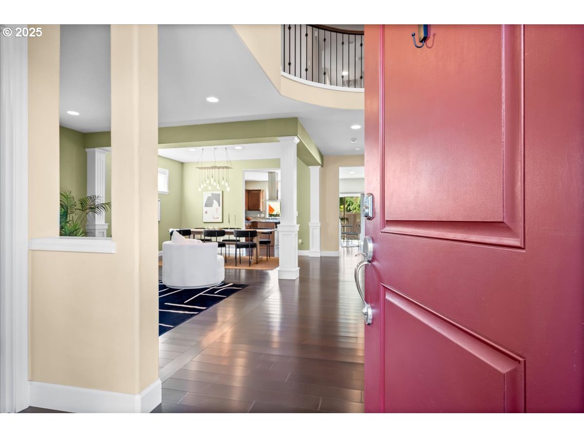 property viewer photo 3