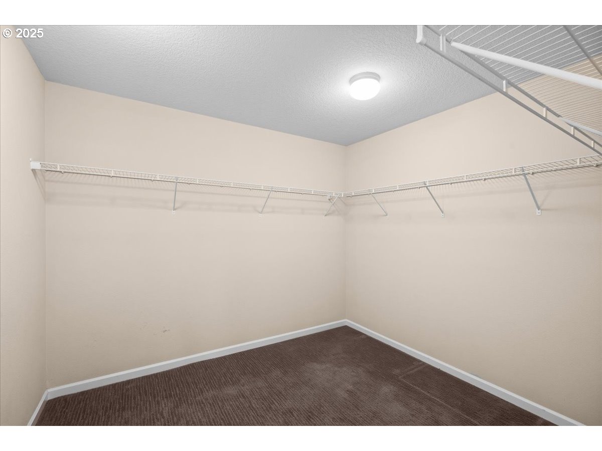 property viewer photo 37