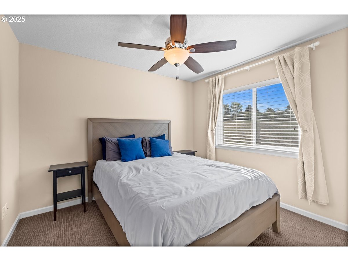 property viewer photo 41