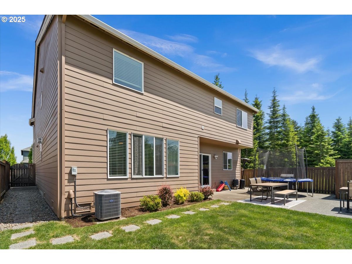 property viewer photo 43