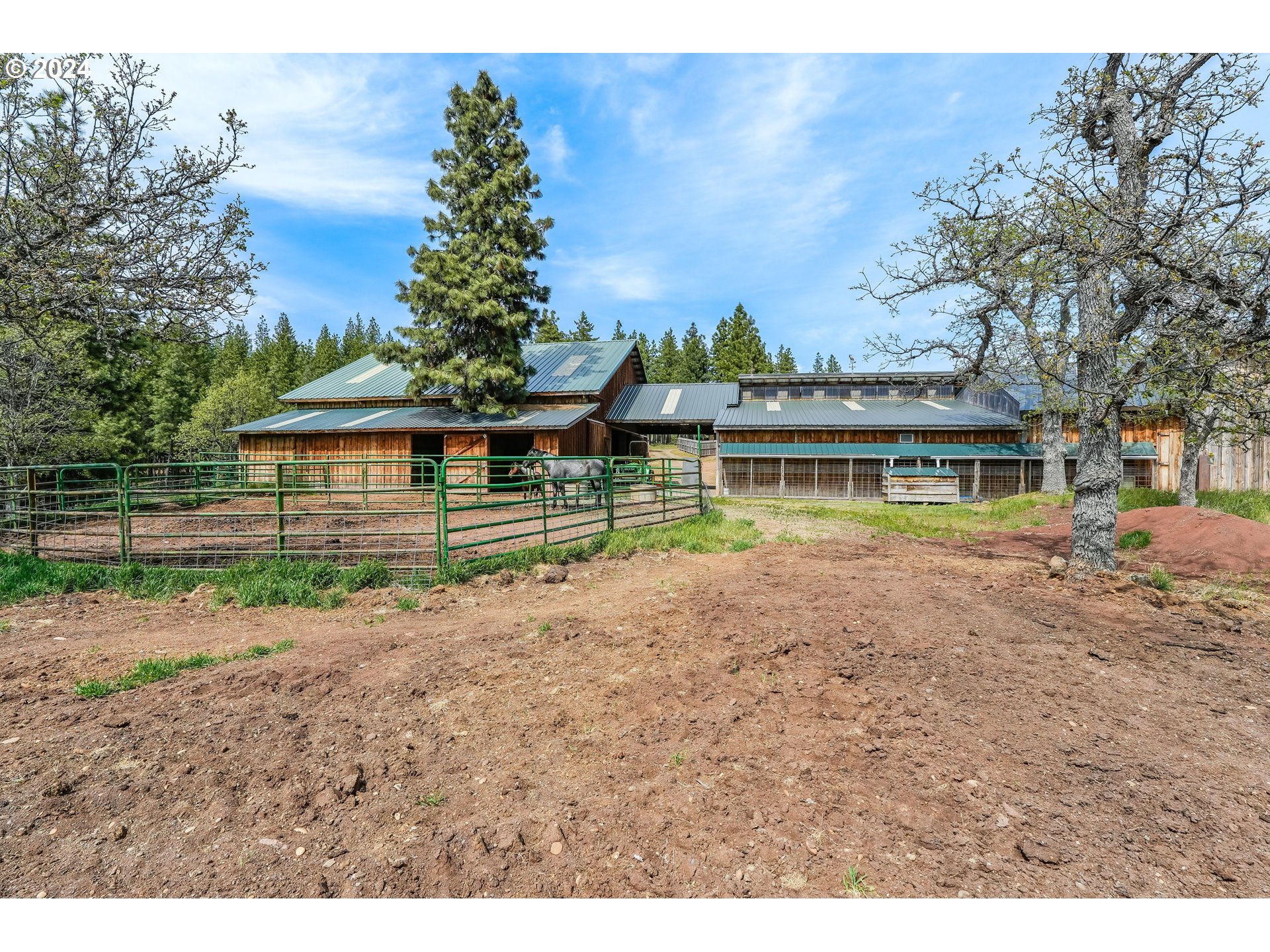main property photo 34