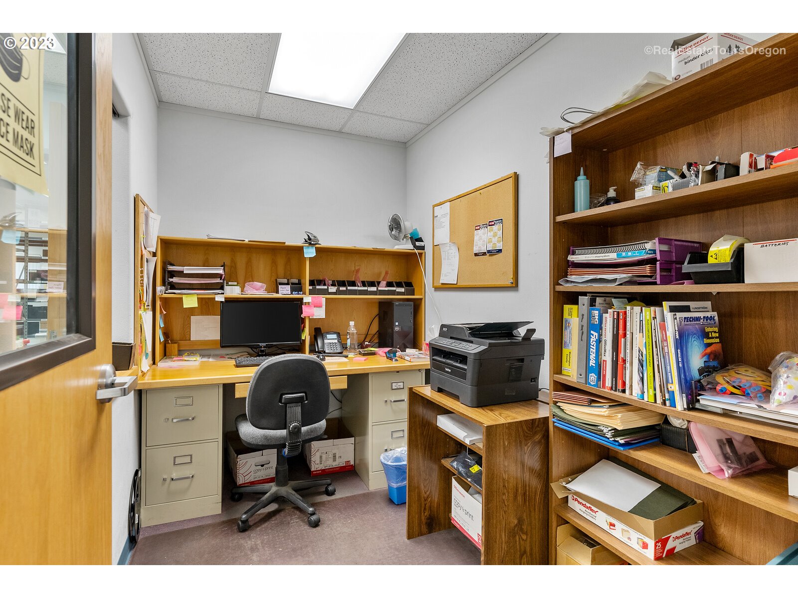main property photo 27