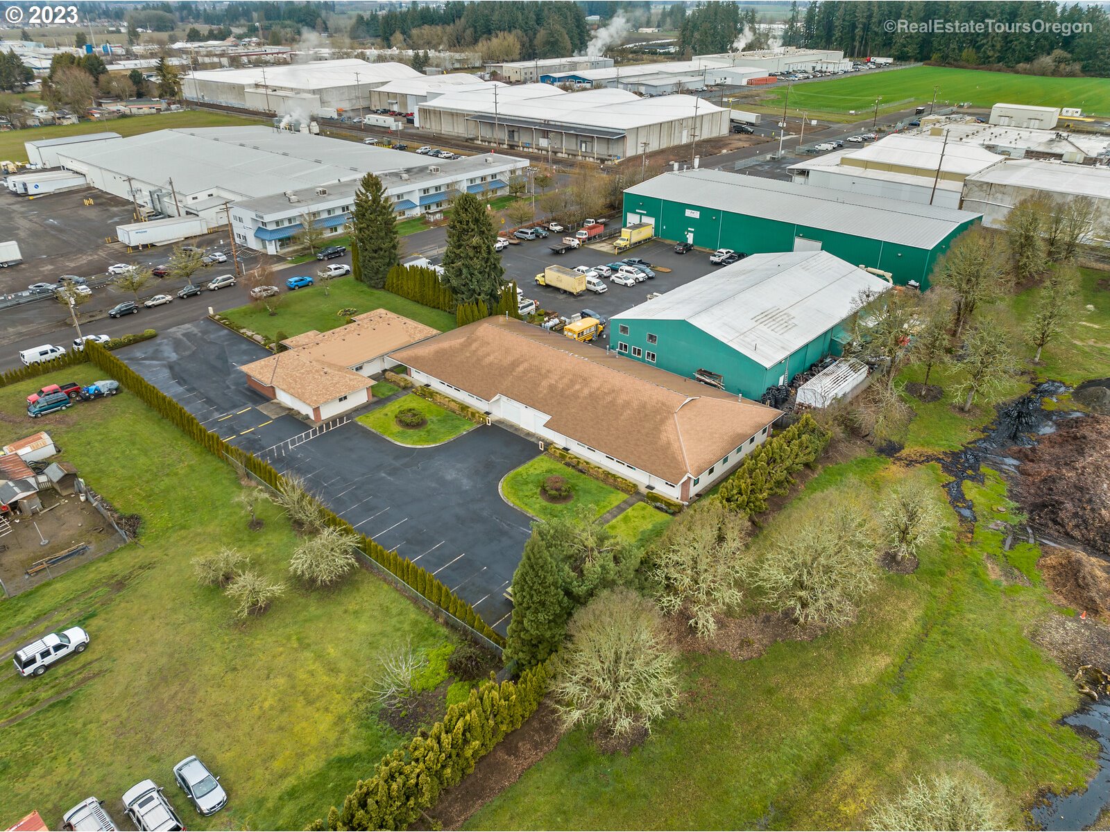main property photo 42