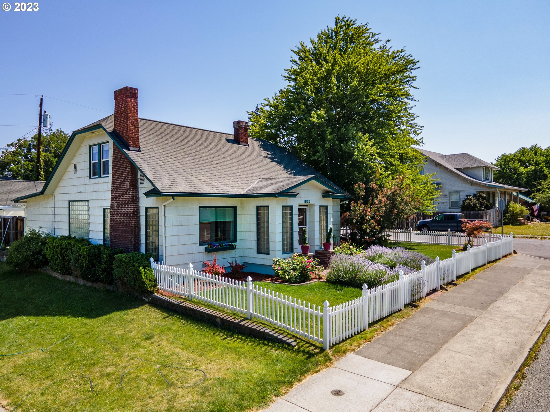 main property photo 33