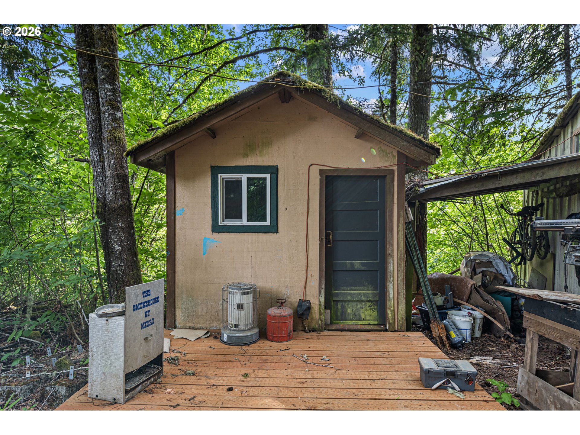main property photo 36