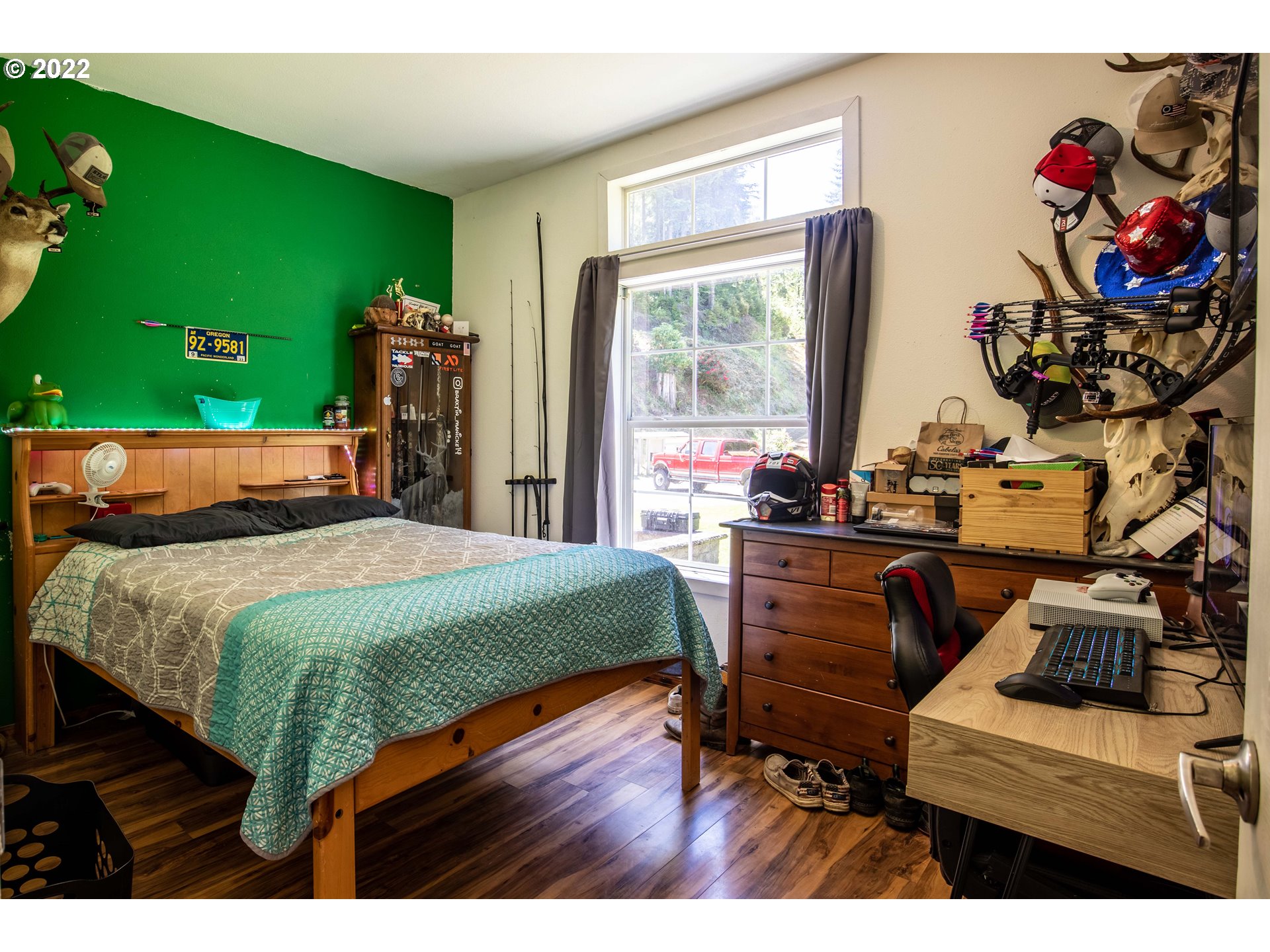 main property photo 28