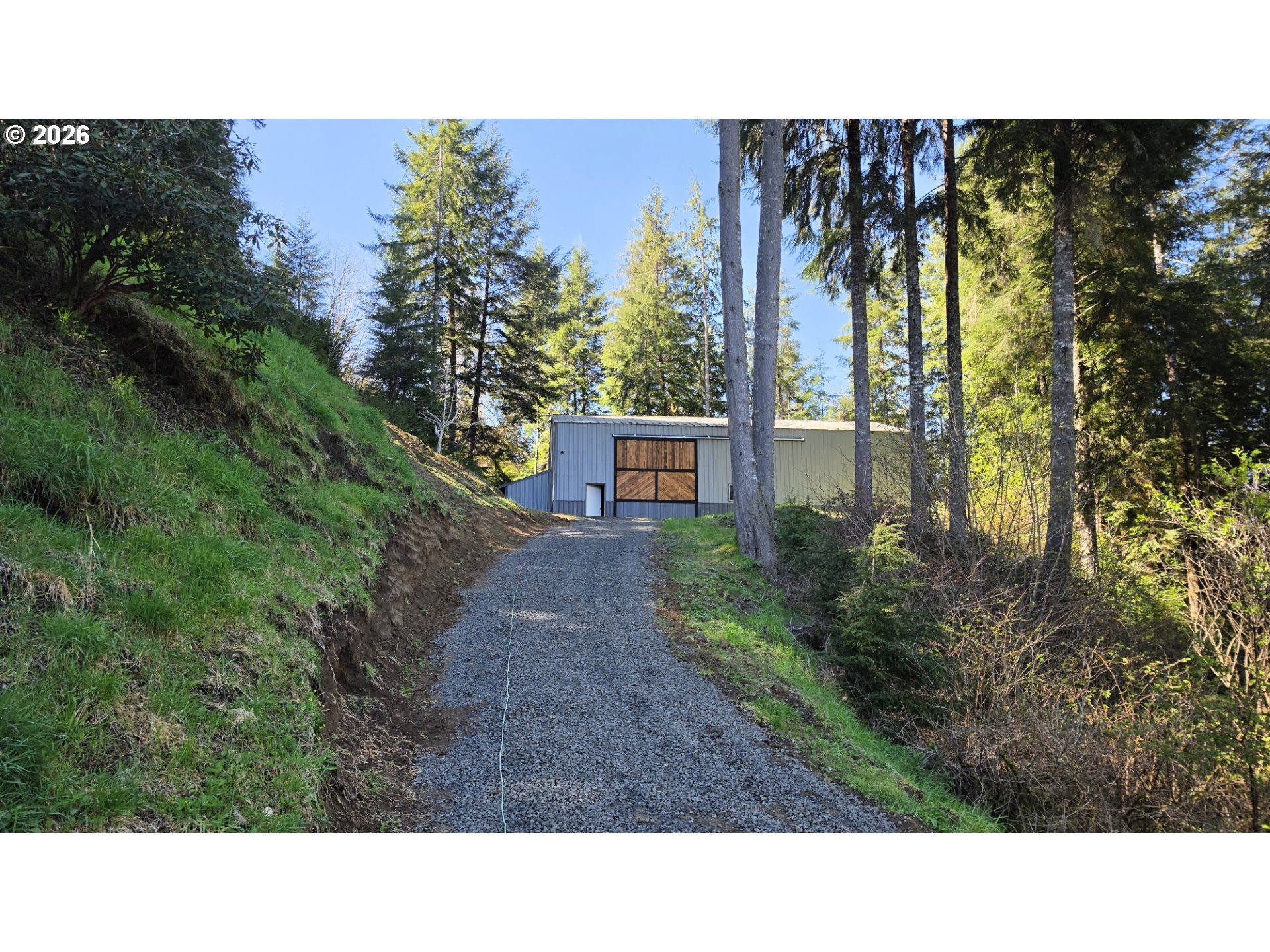 main property photo 31