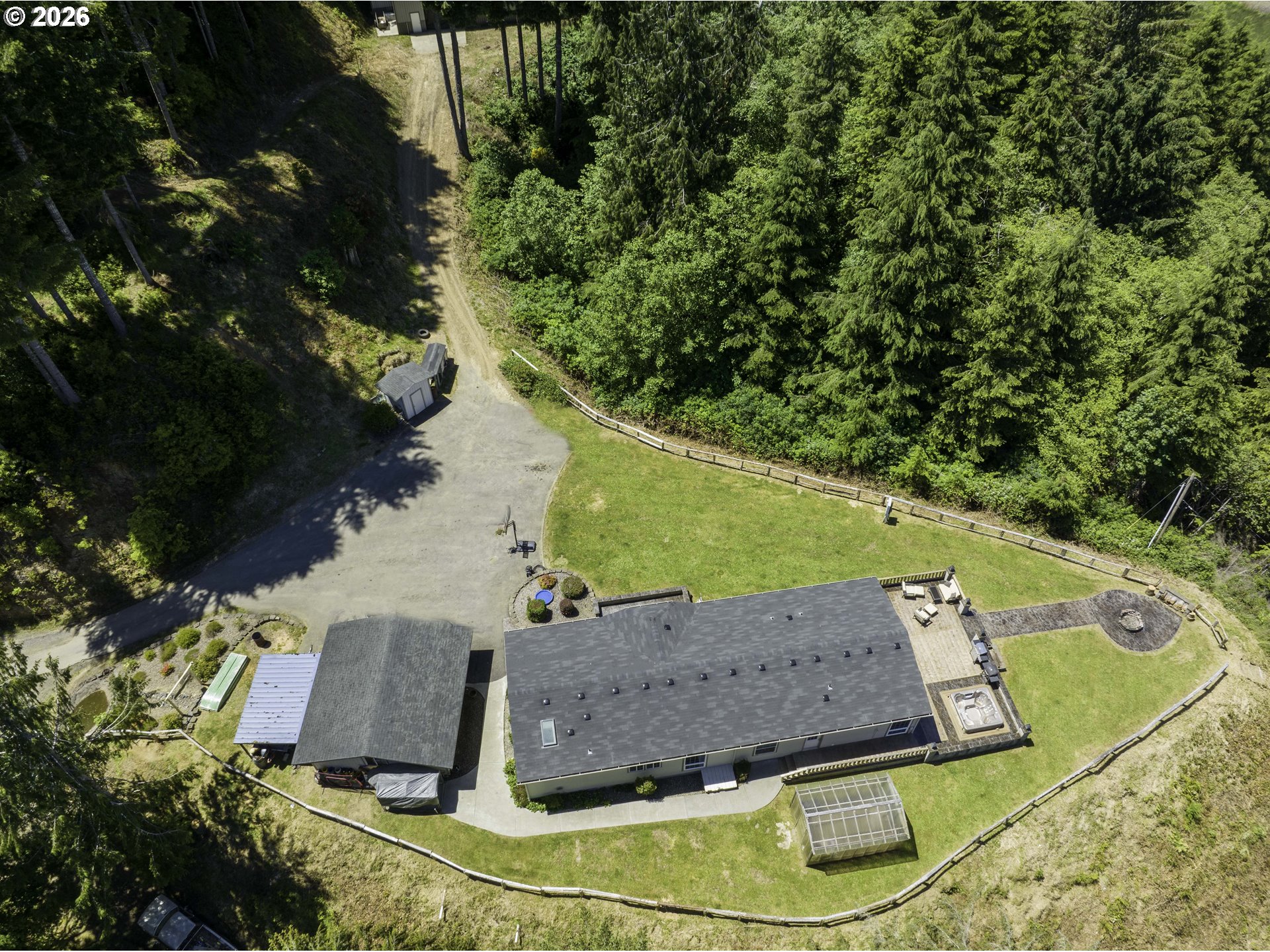 main property photo 41