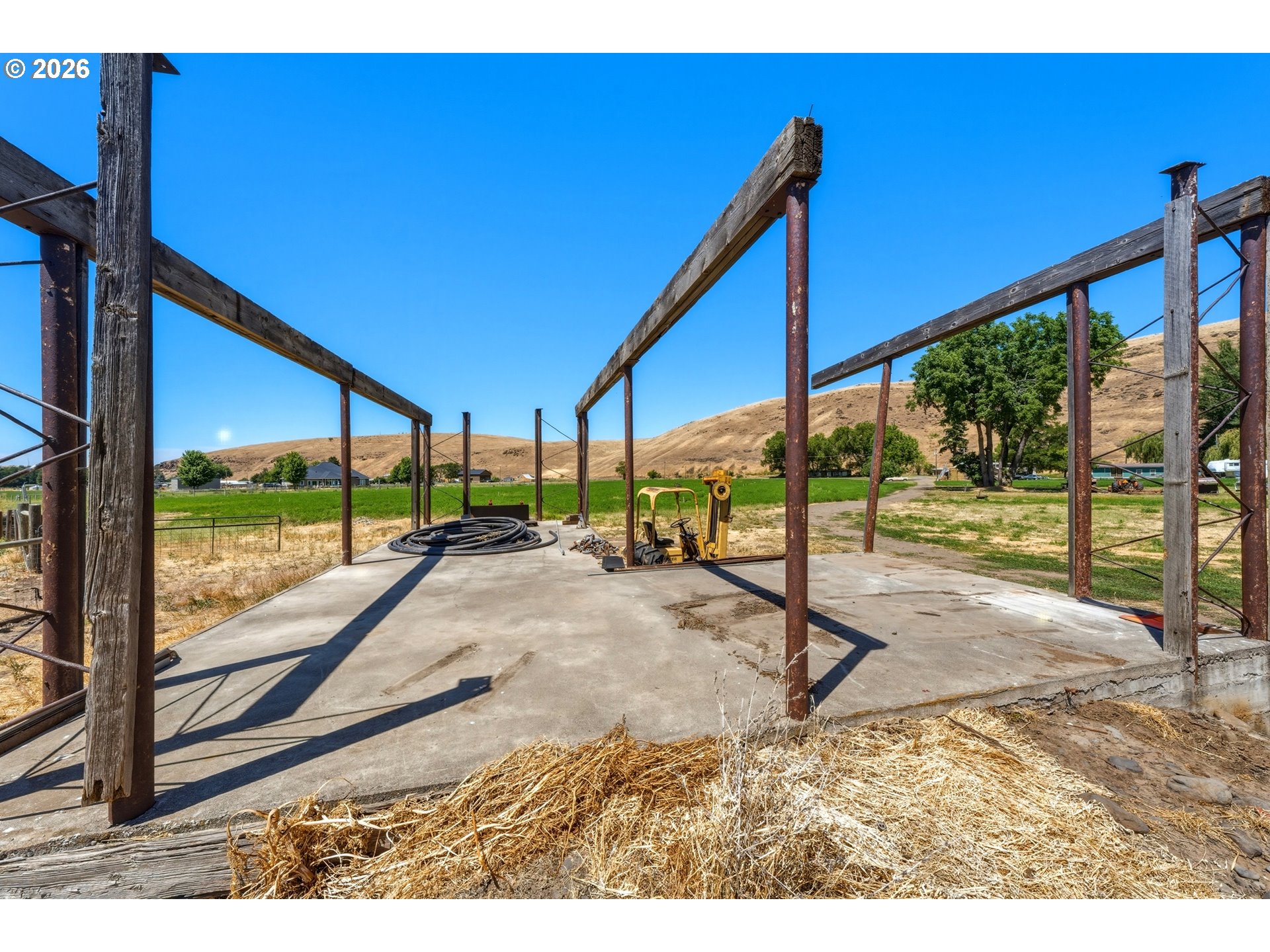 main property photo 7