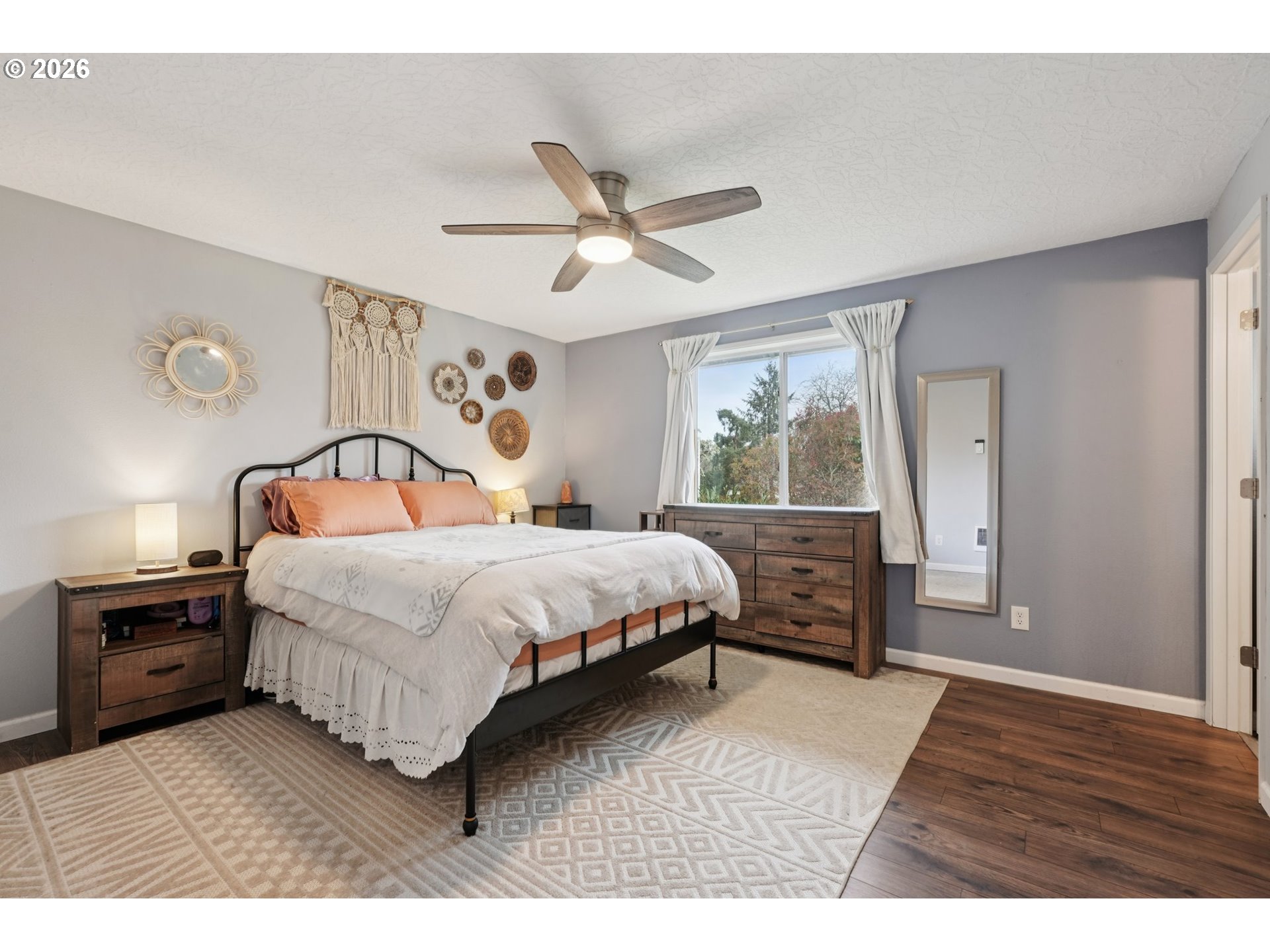 property viewer photo 23