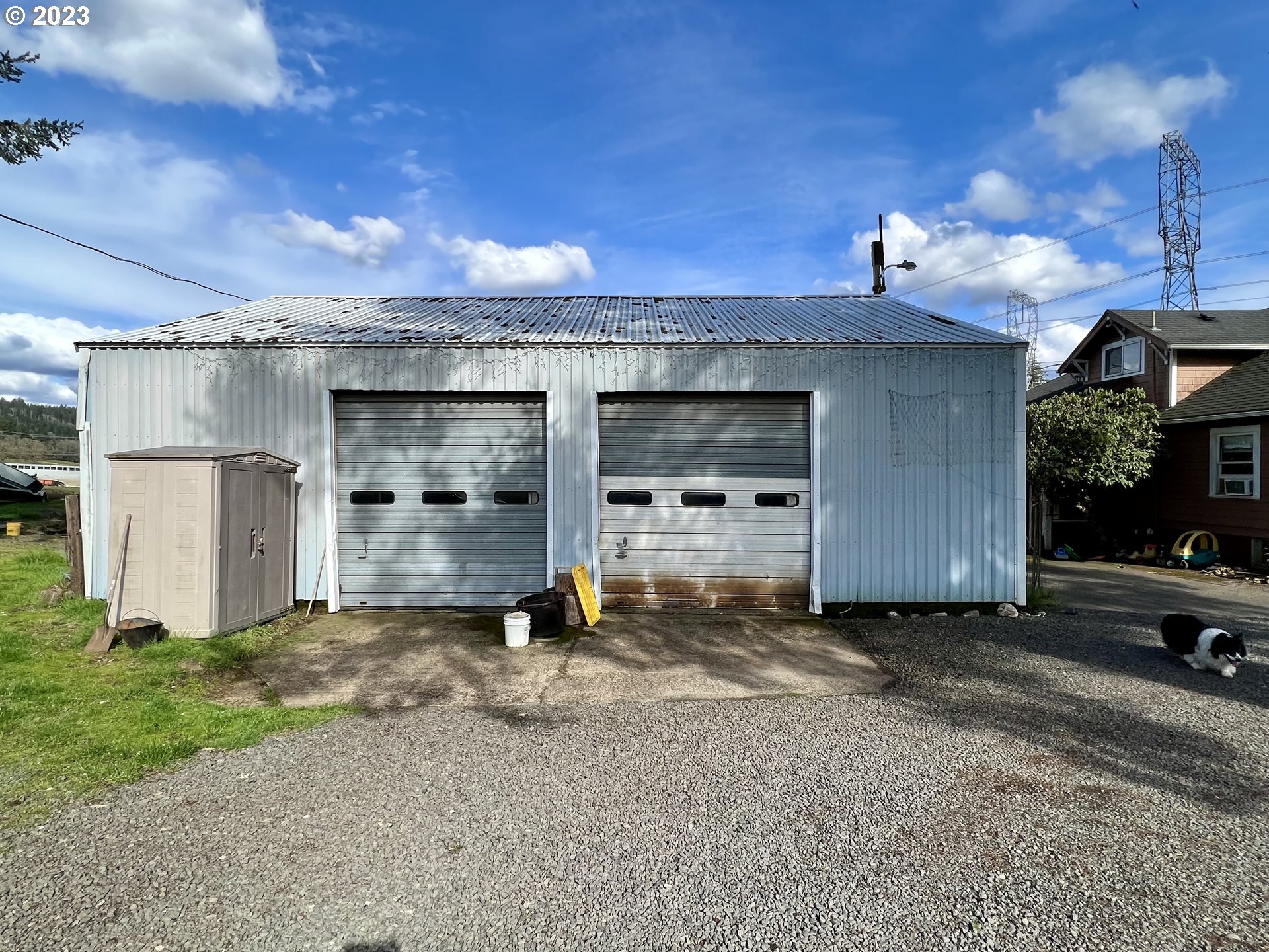 main property photo 41