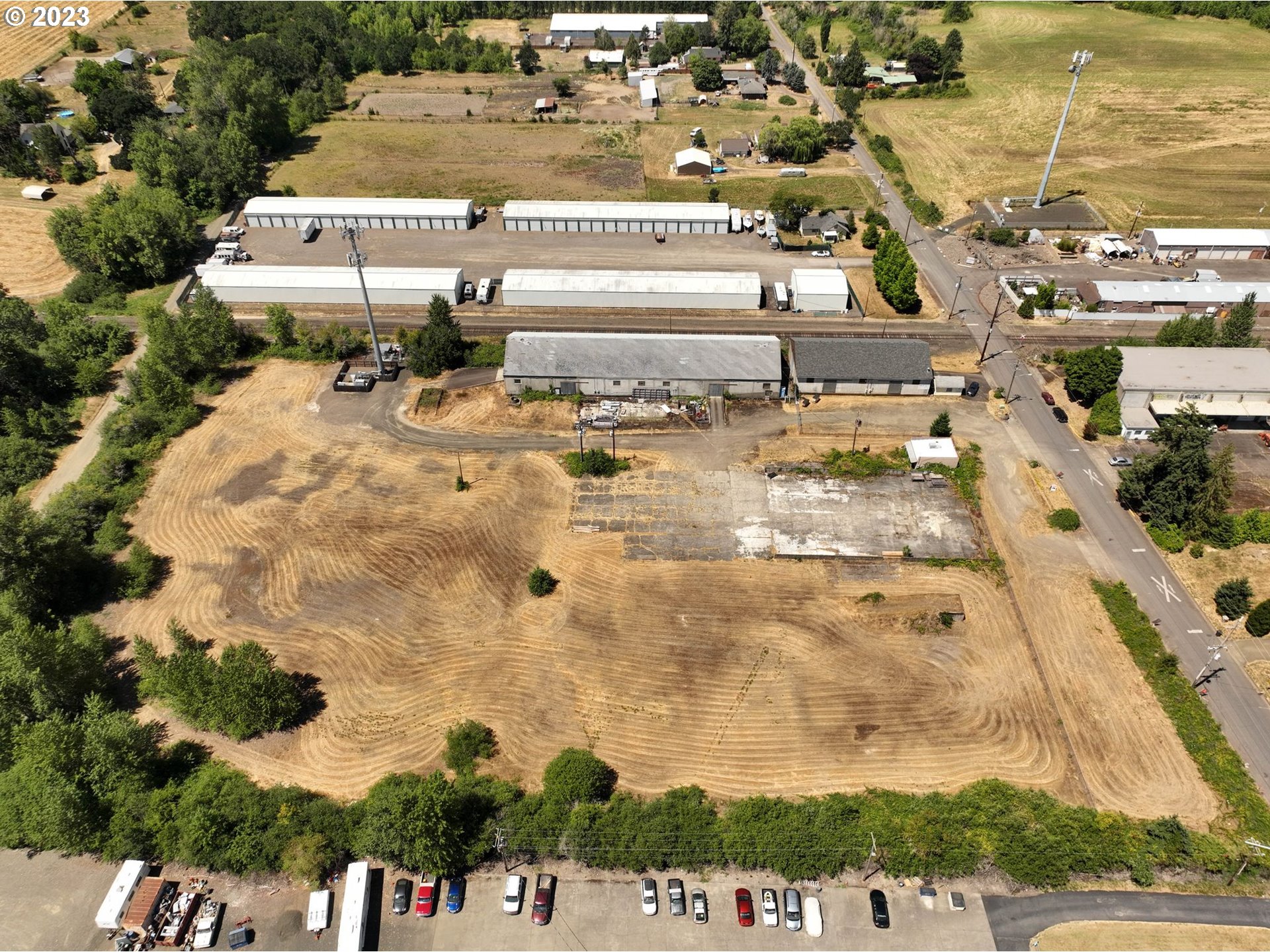 main property photo 15