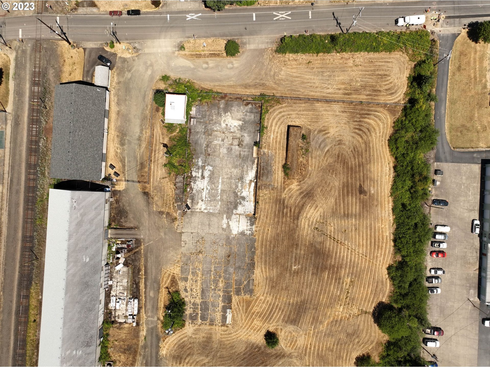 main property photo 21
