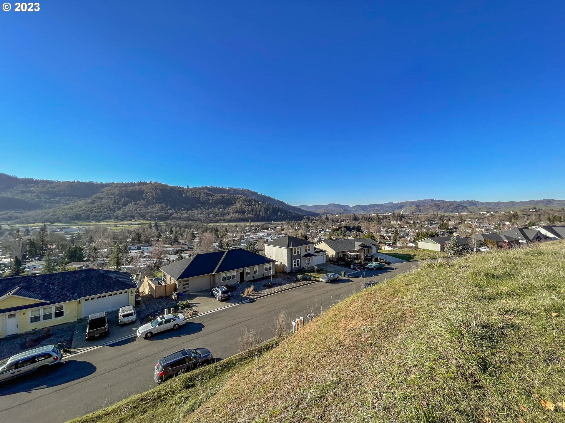 main property photo 7