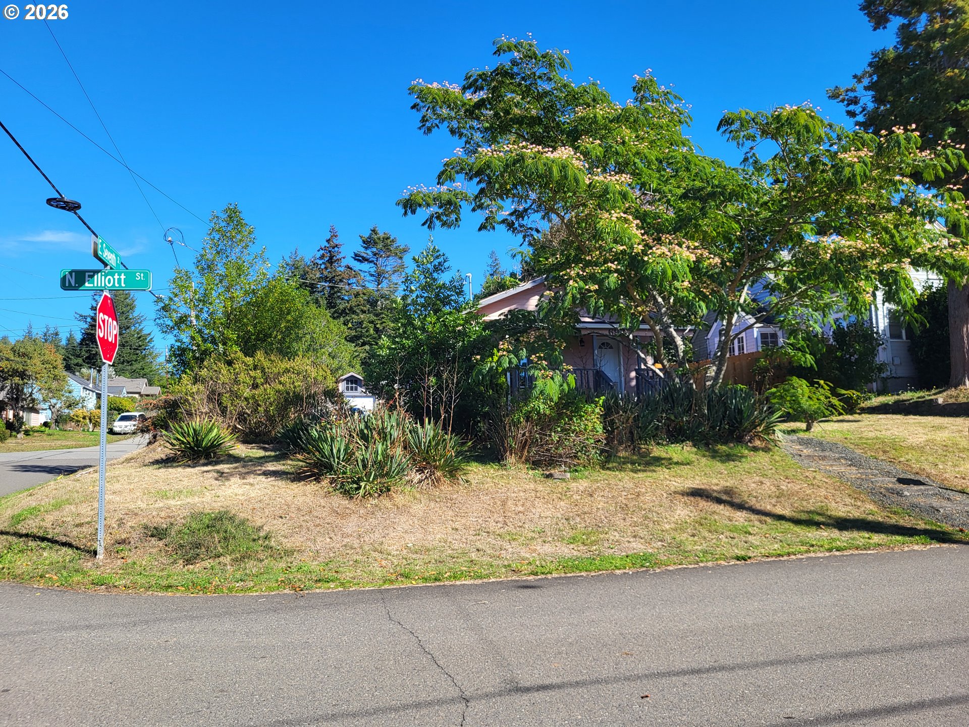 main property photo 33