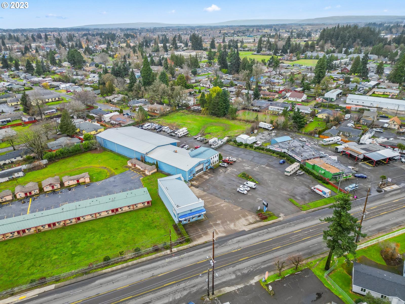 main property photo 36
