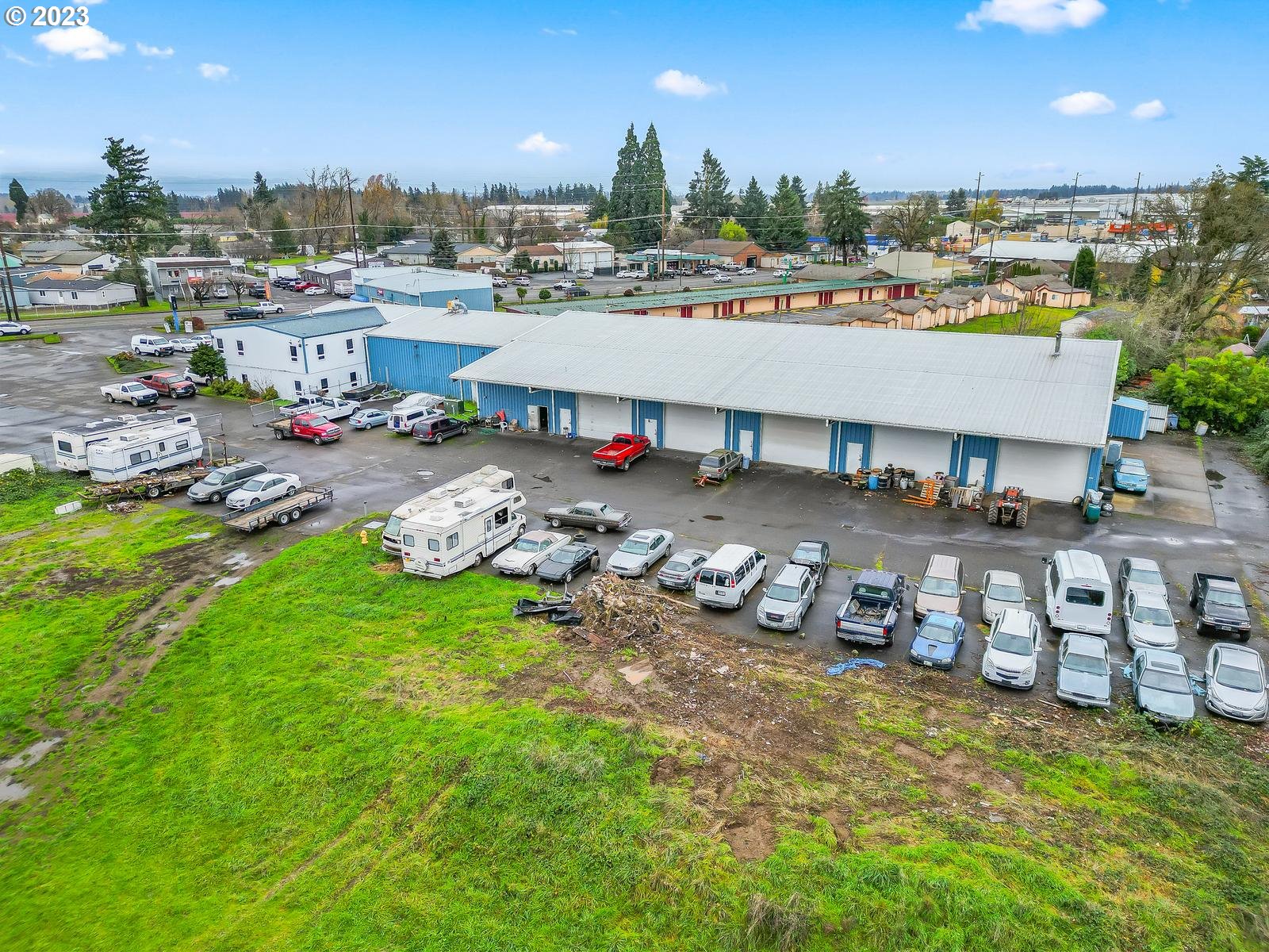 main property photo 41