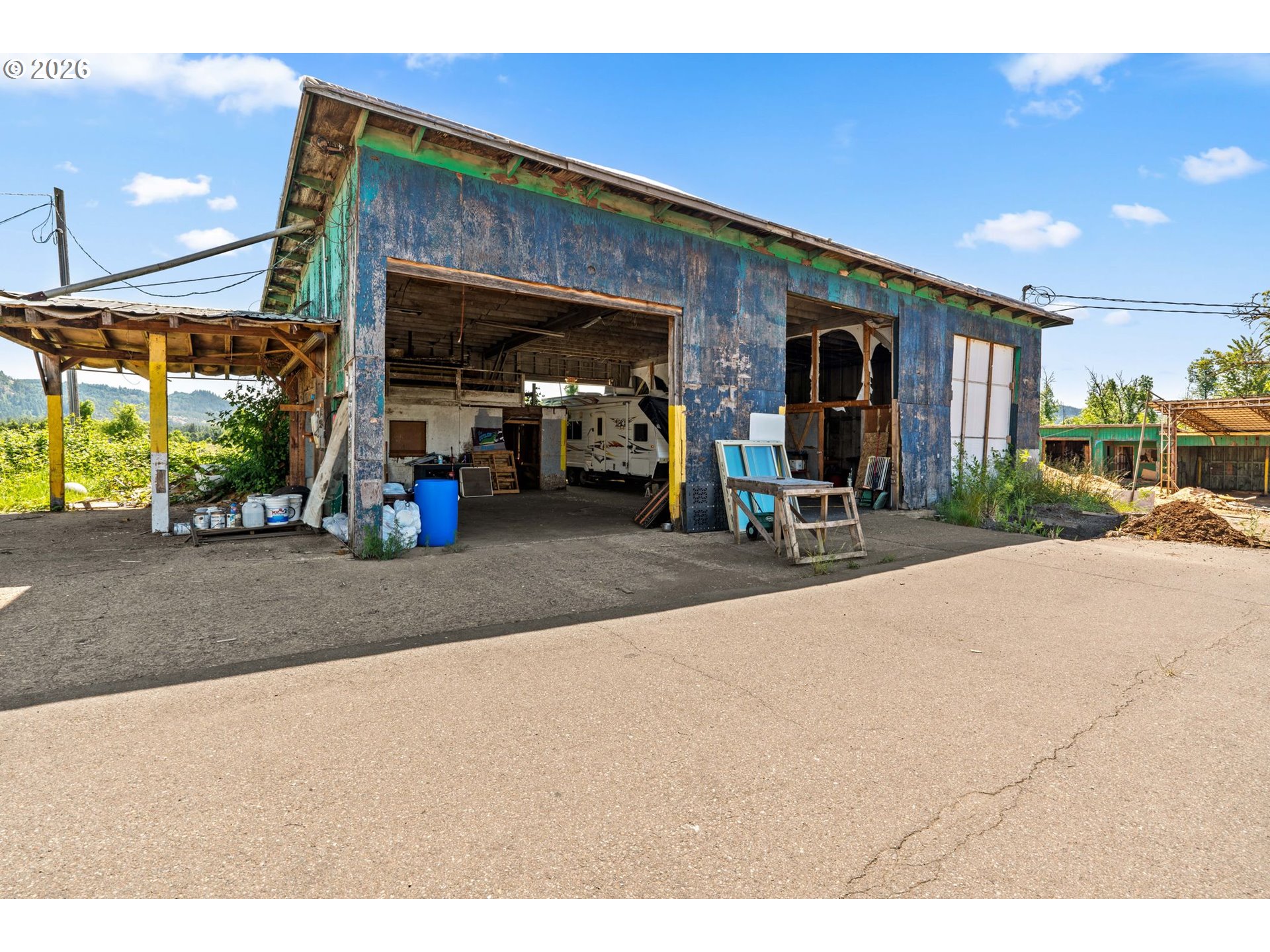 main property photo 17