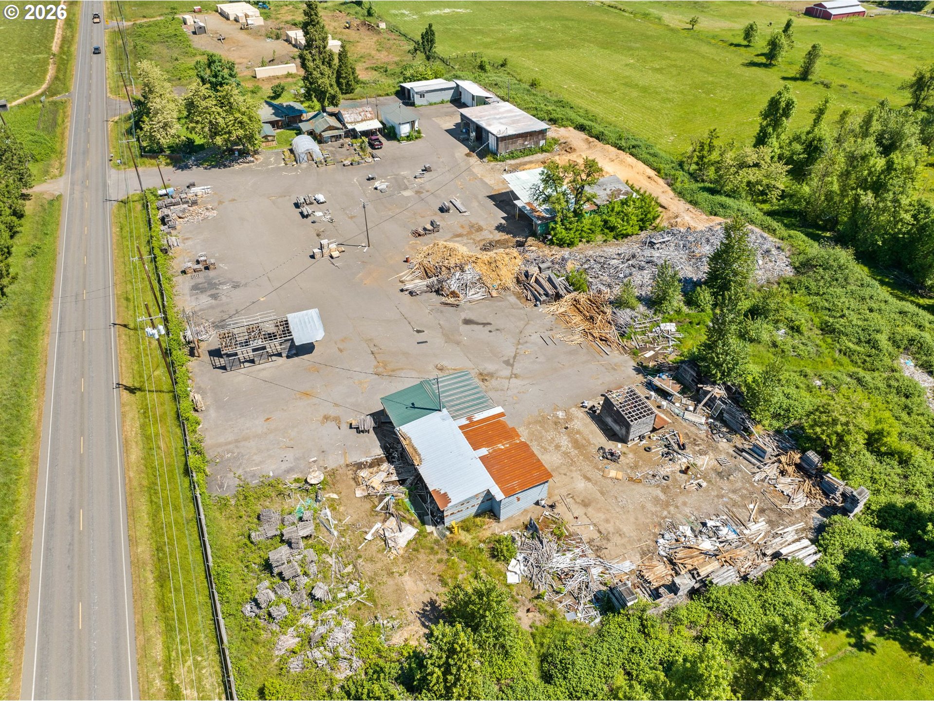 main property photo 25