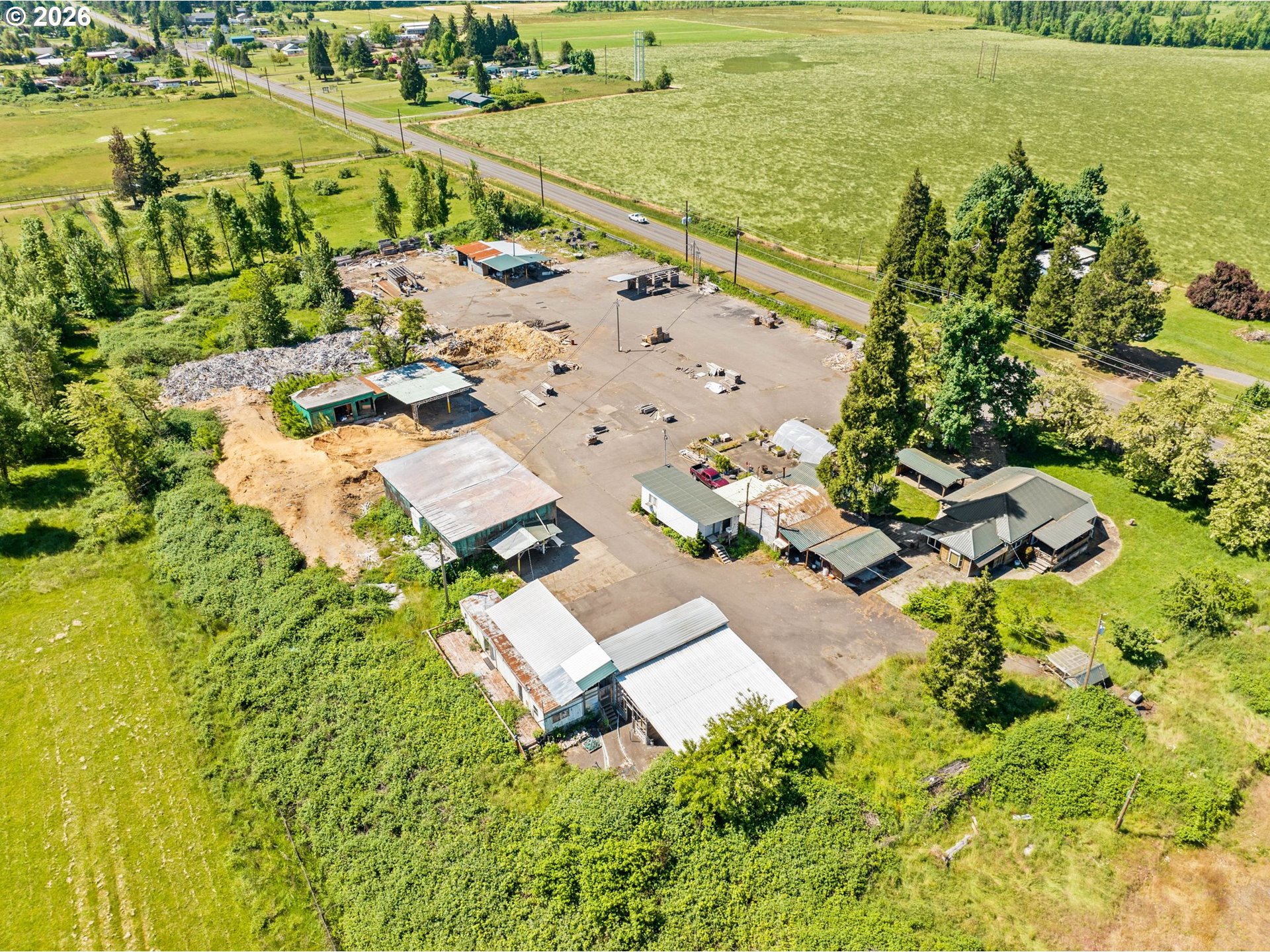 main property photo 29