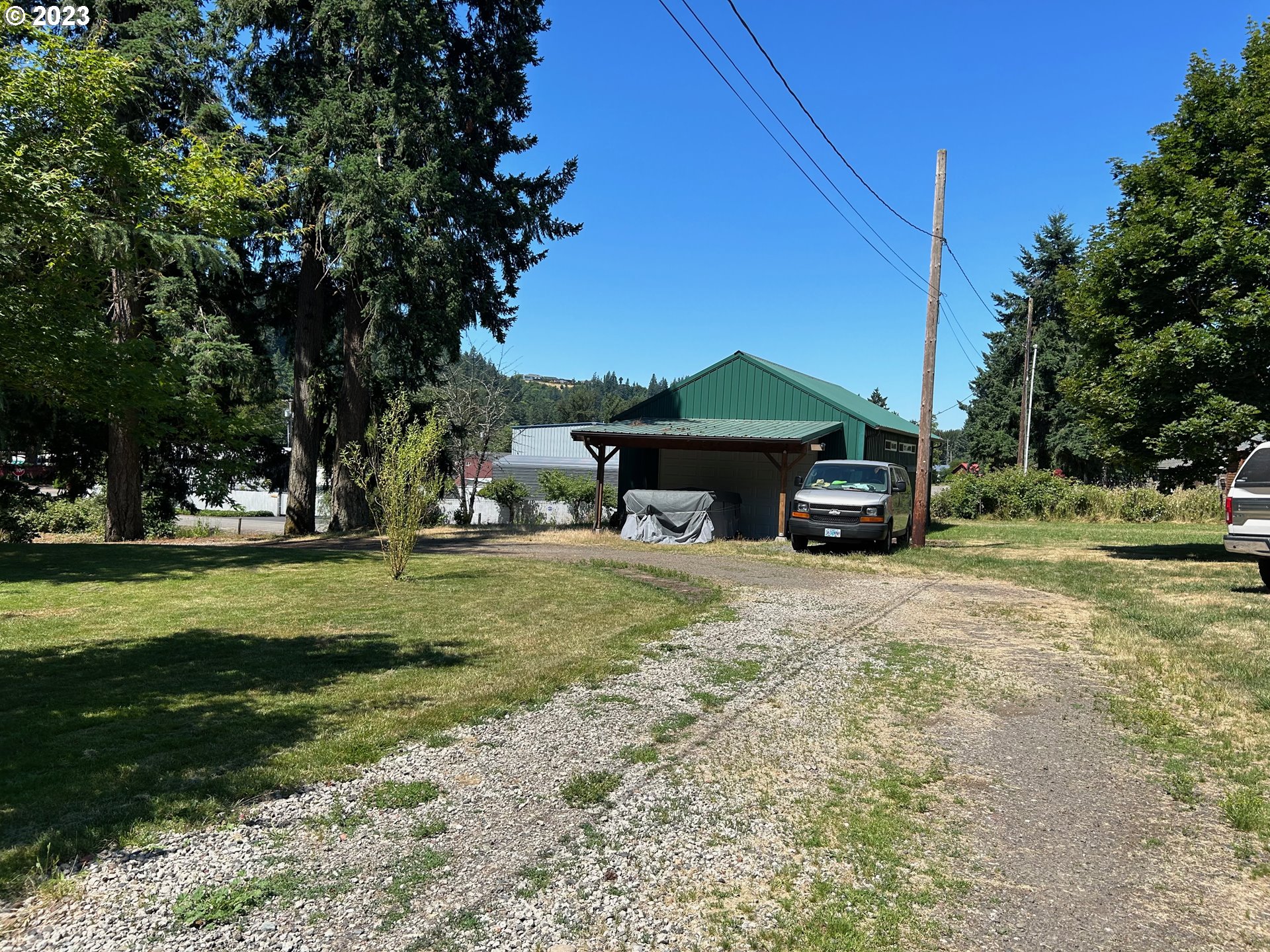 main property photo 12