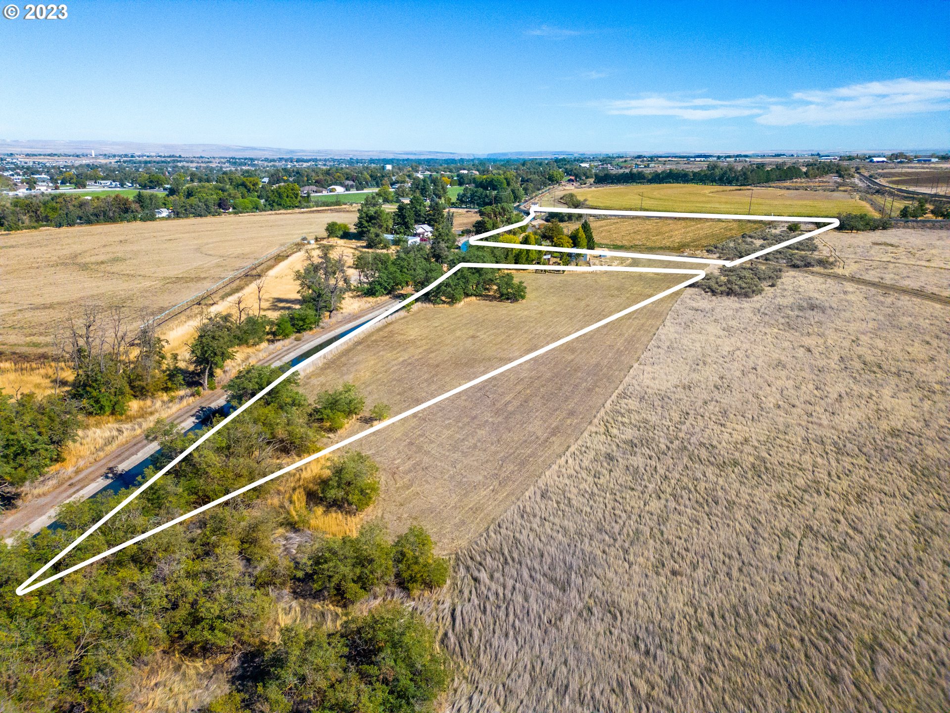 main property photo 7