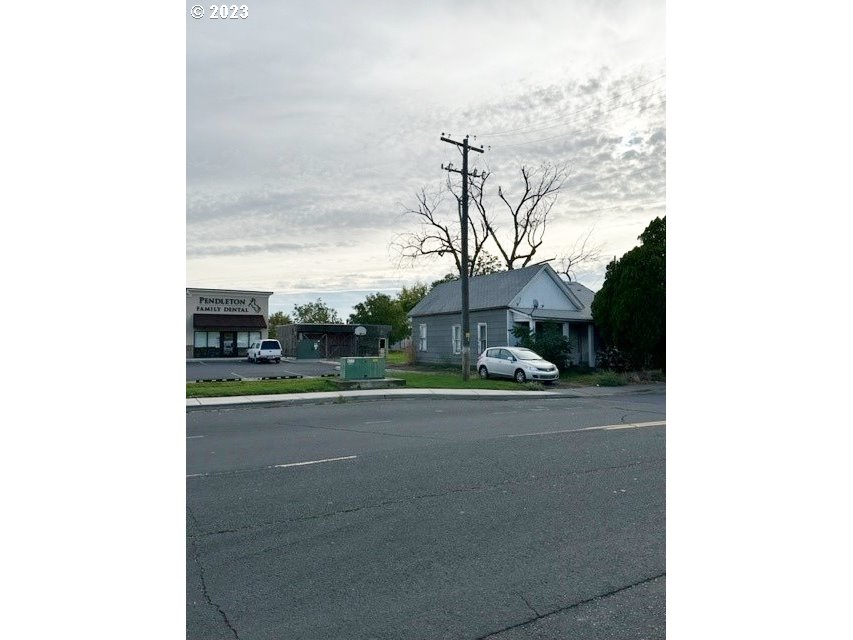 property viewer photo 6