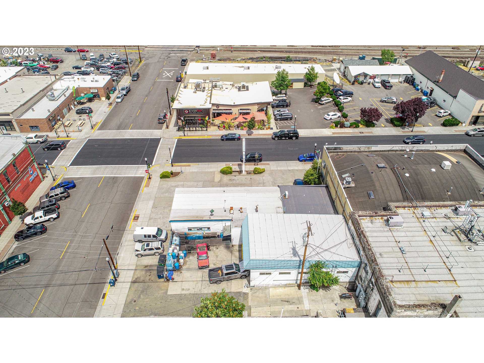 main property photo 26