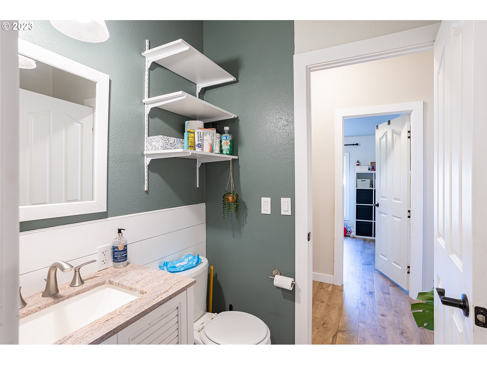 main property photo 14