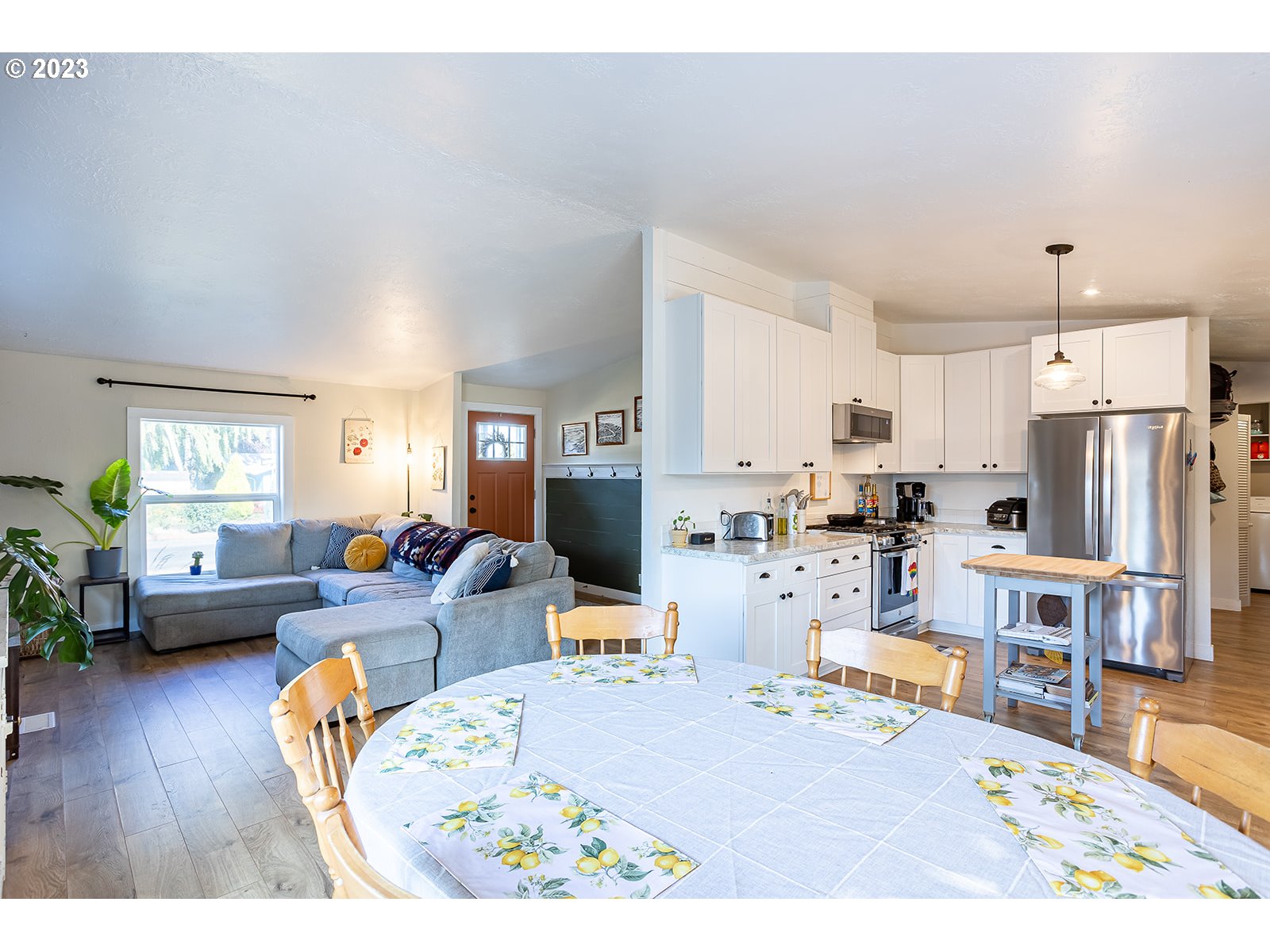 main property photo 5