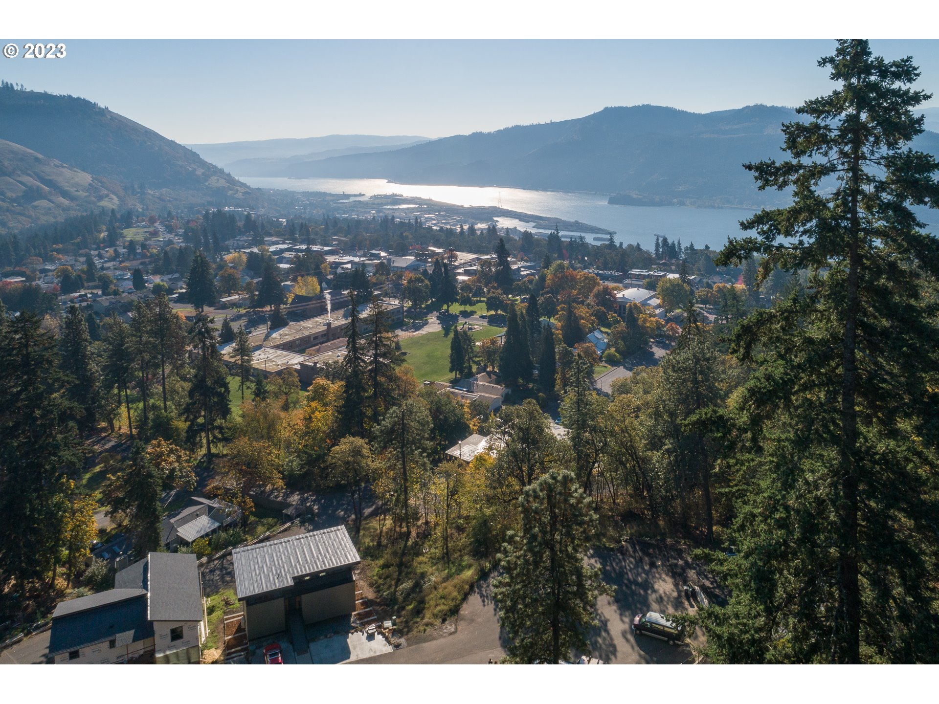 main property photo 18