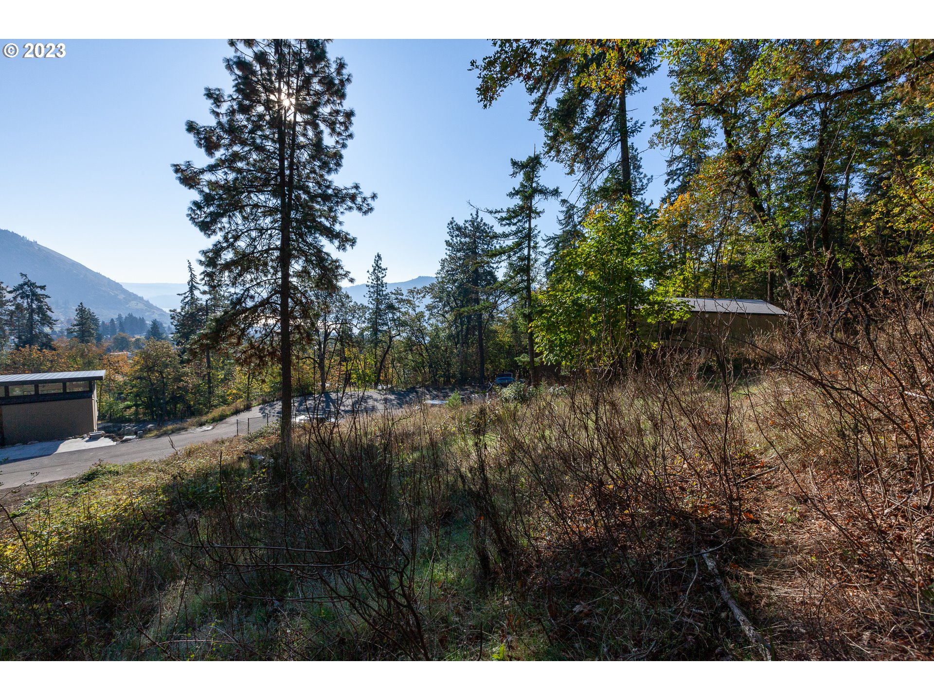 main property photo 24