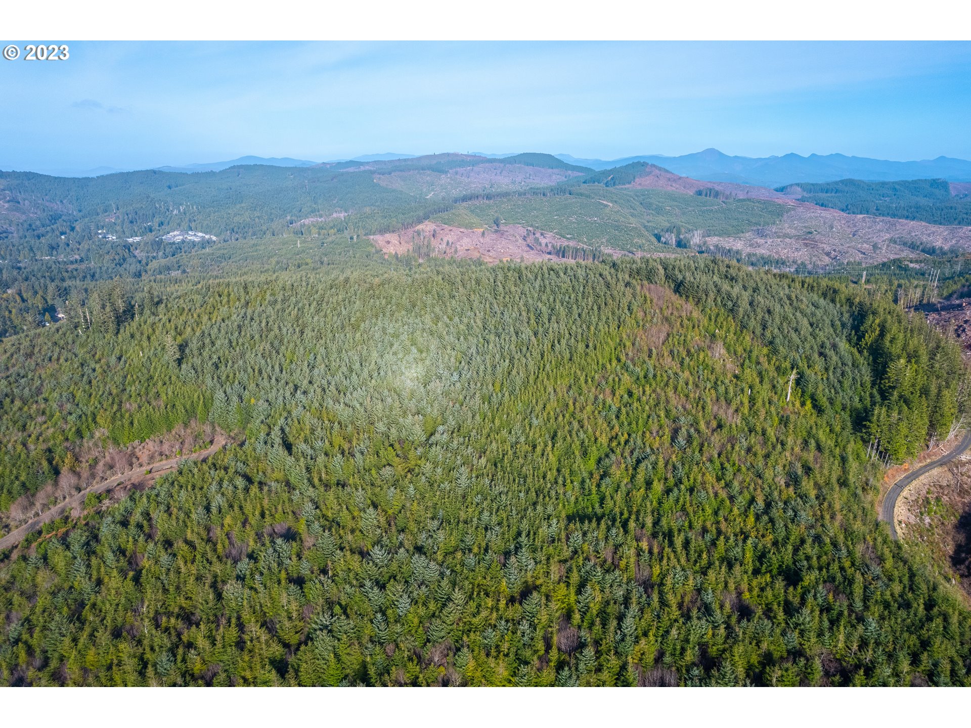 main property photo 13