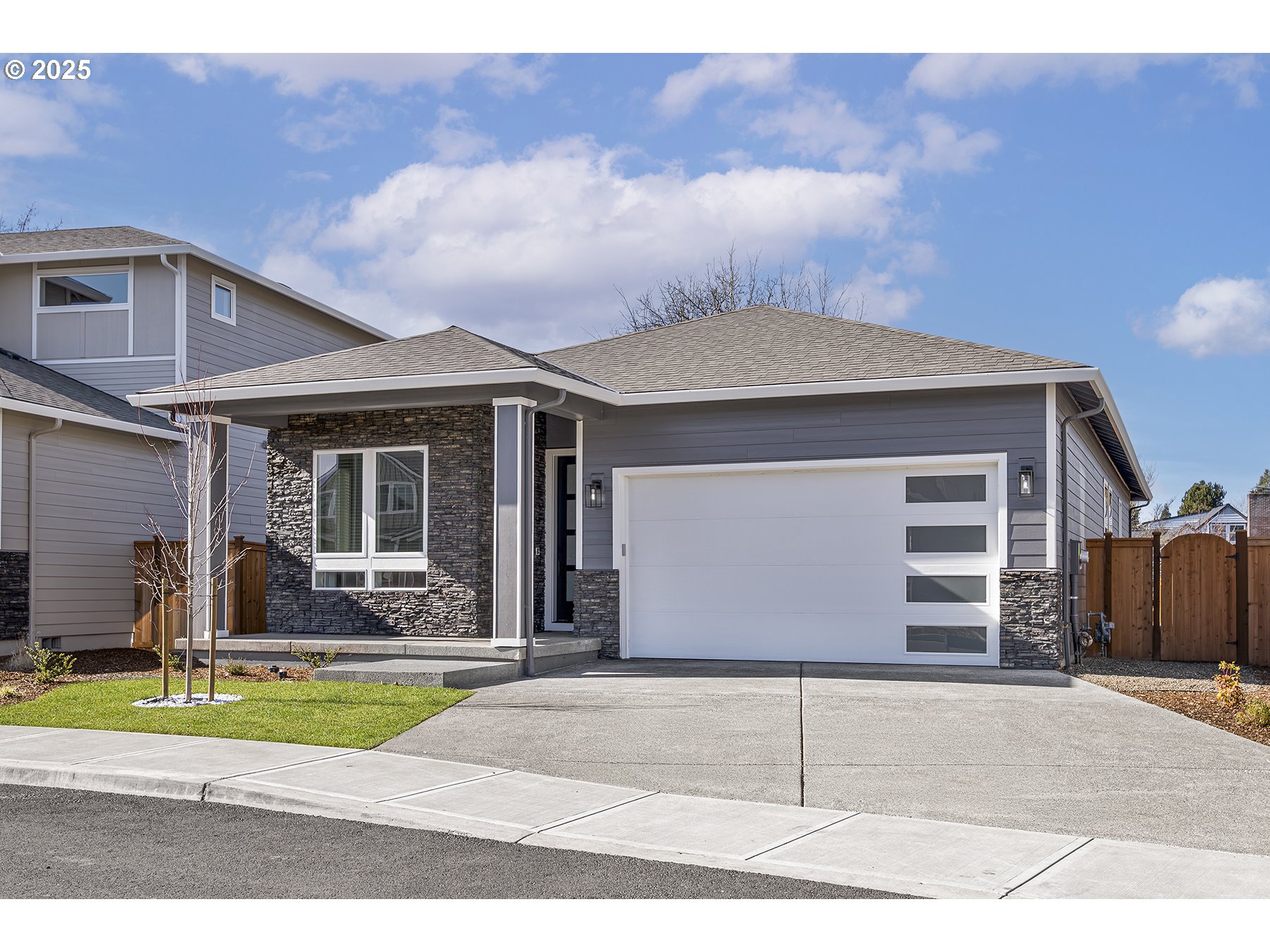 property viewer photo 1