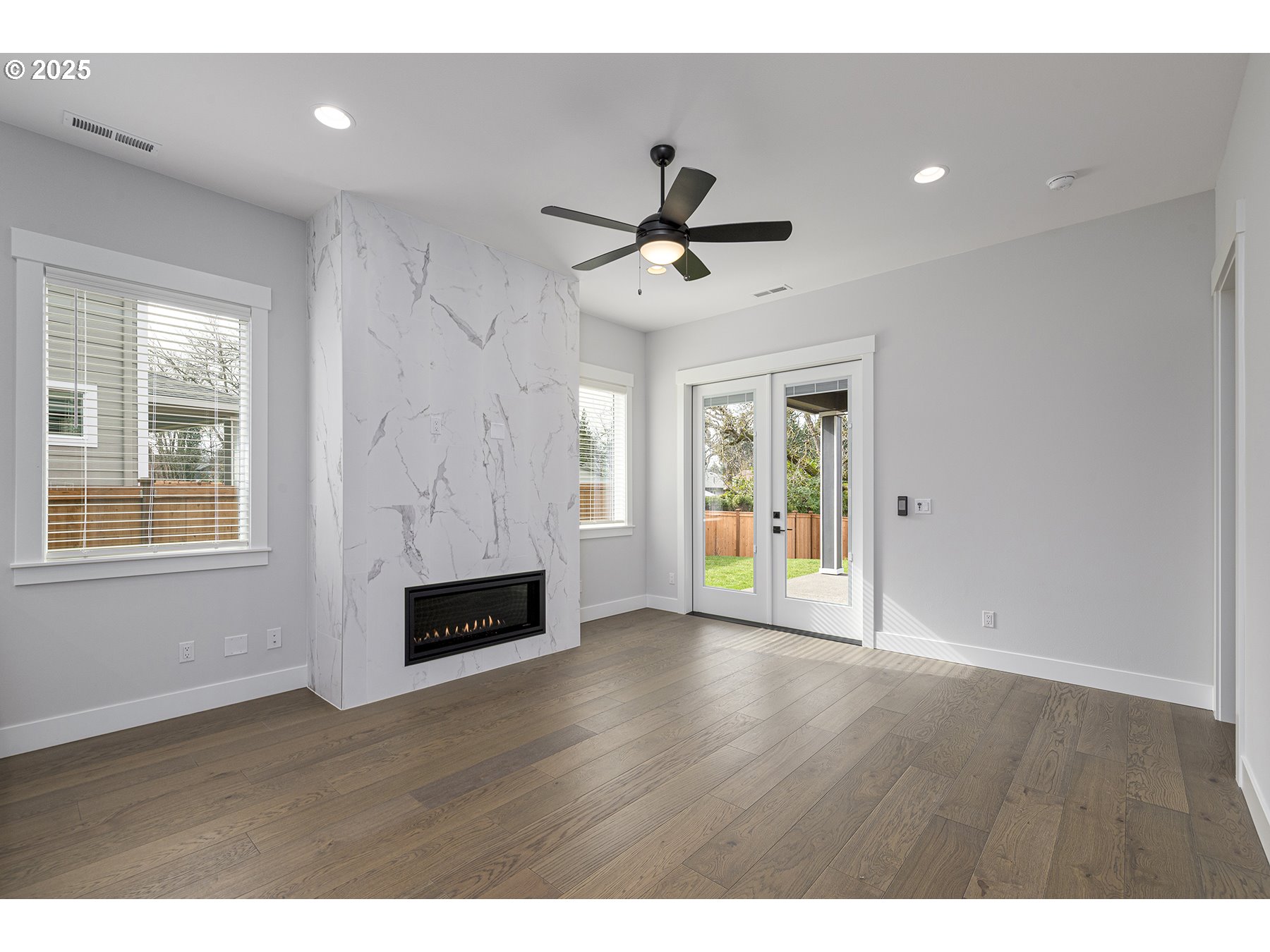 property viewer photo 11