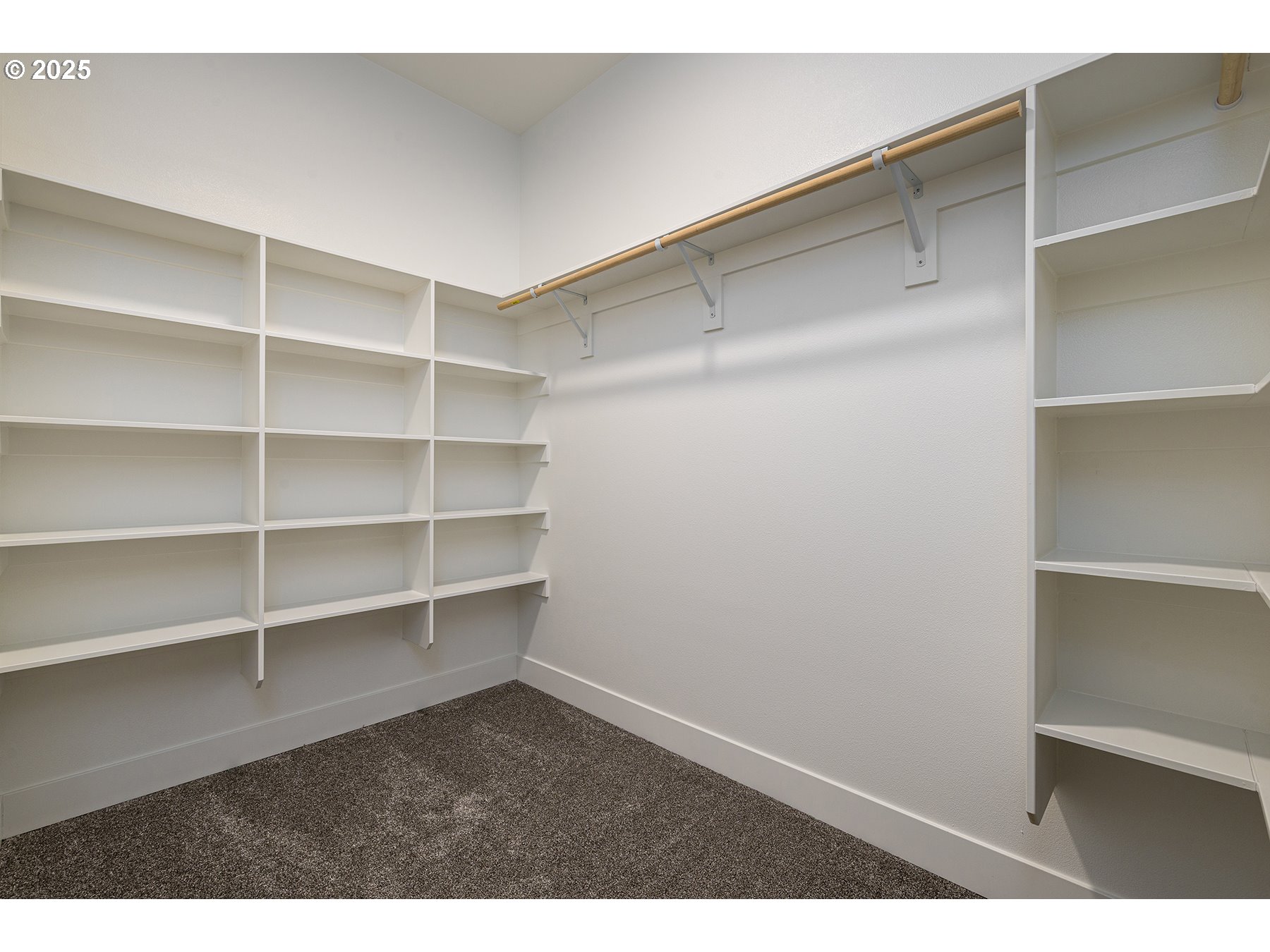 property viewer photo 17