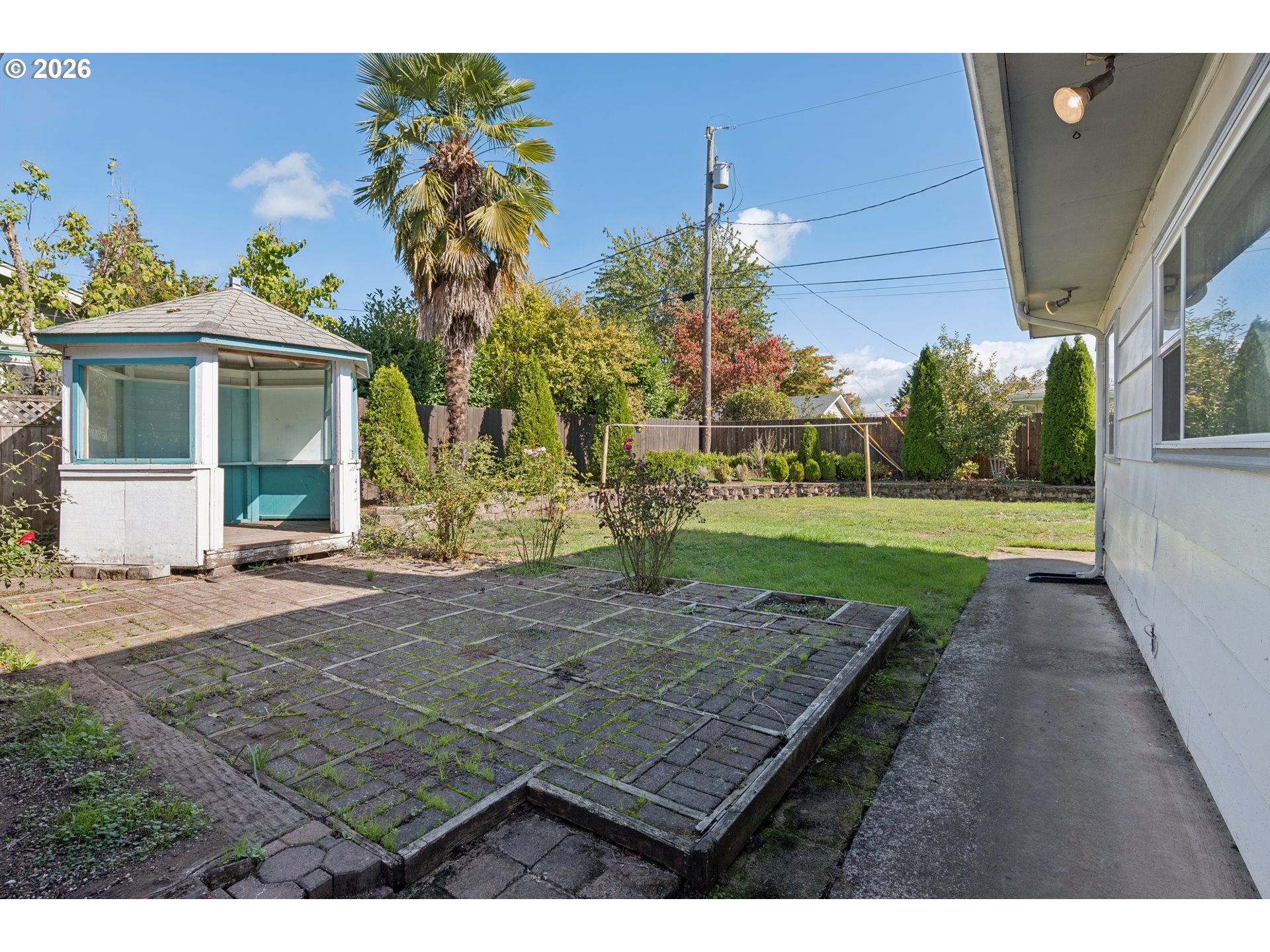 main property photo 21