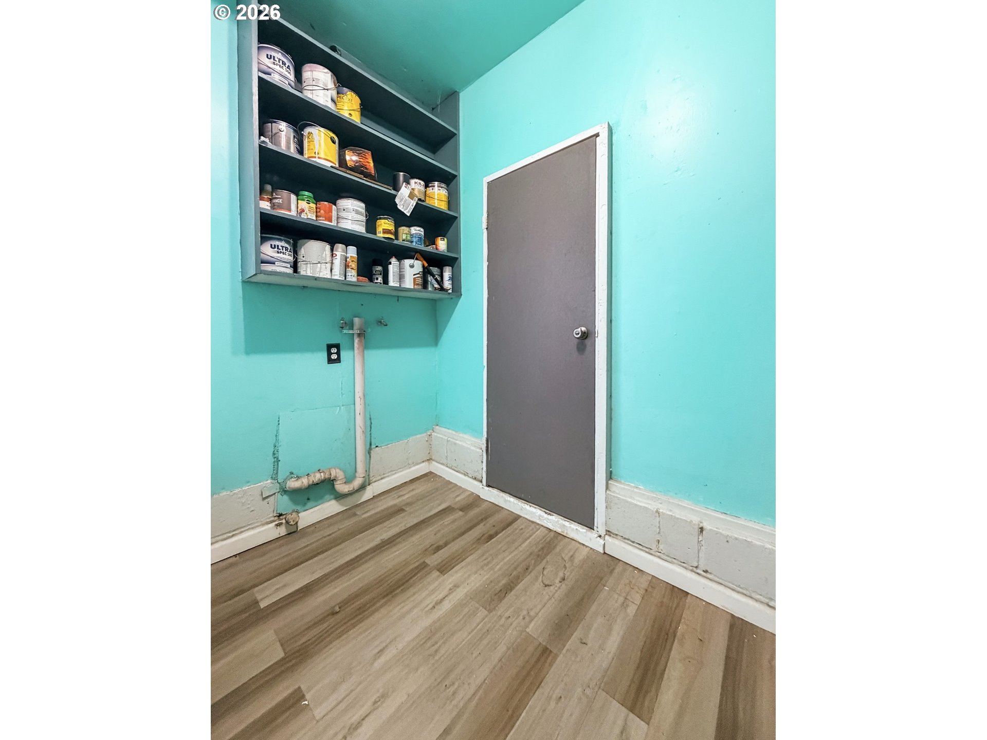 main property photo 20
