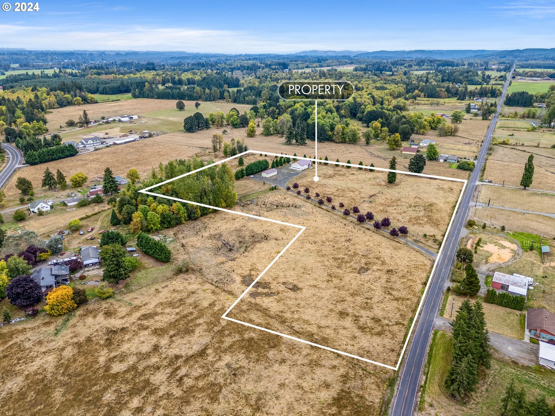 main property photo 12