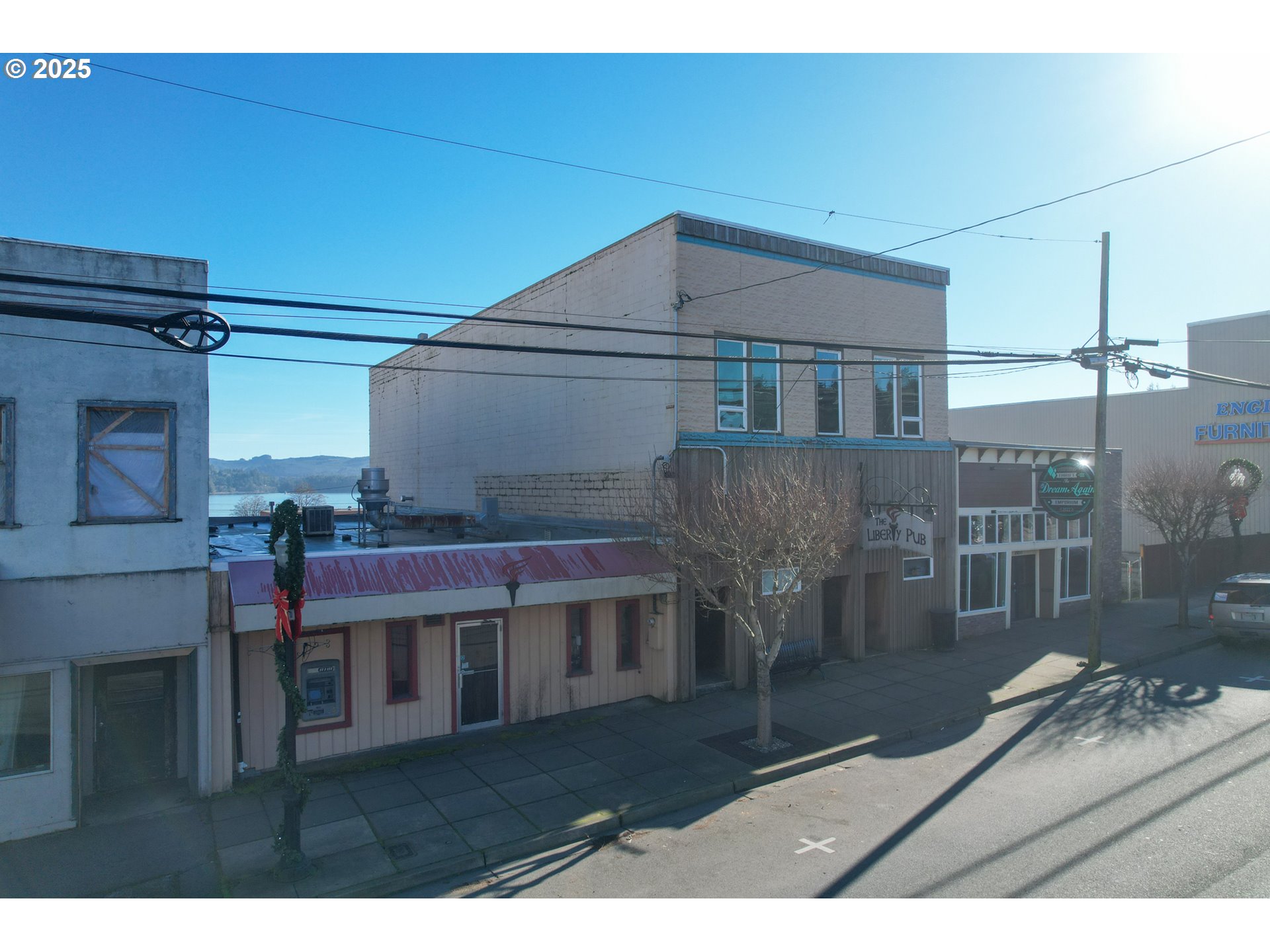 main property photo 36