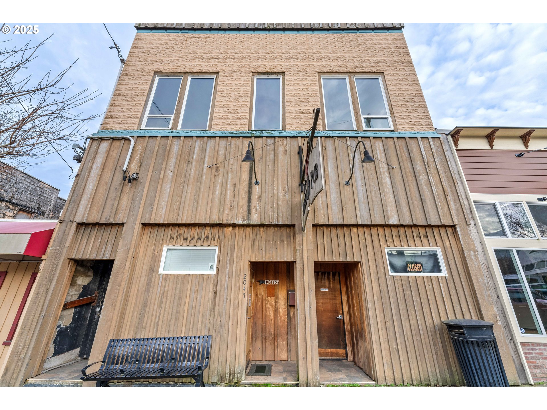 main property photo 37