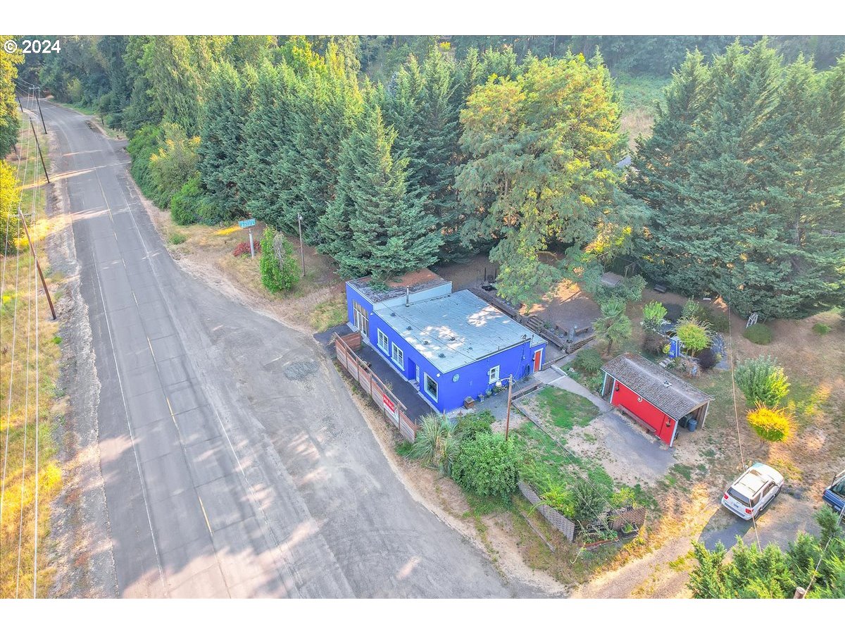 main property photo 12