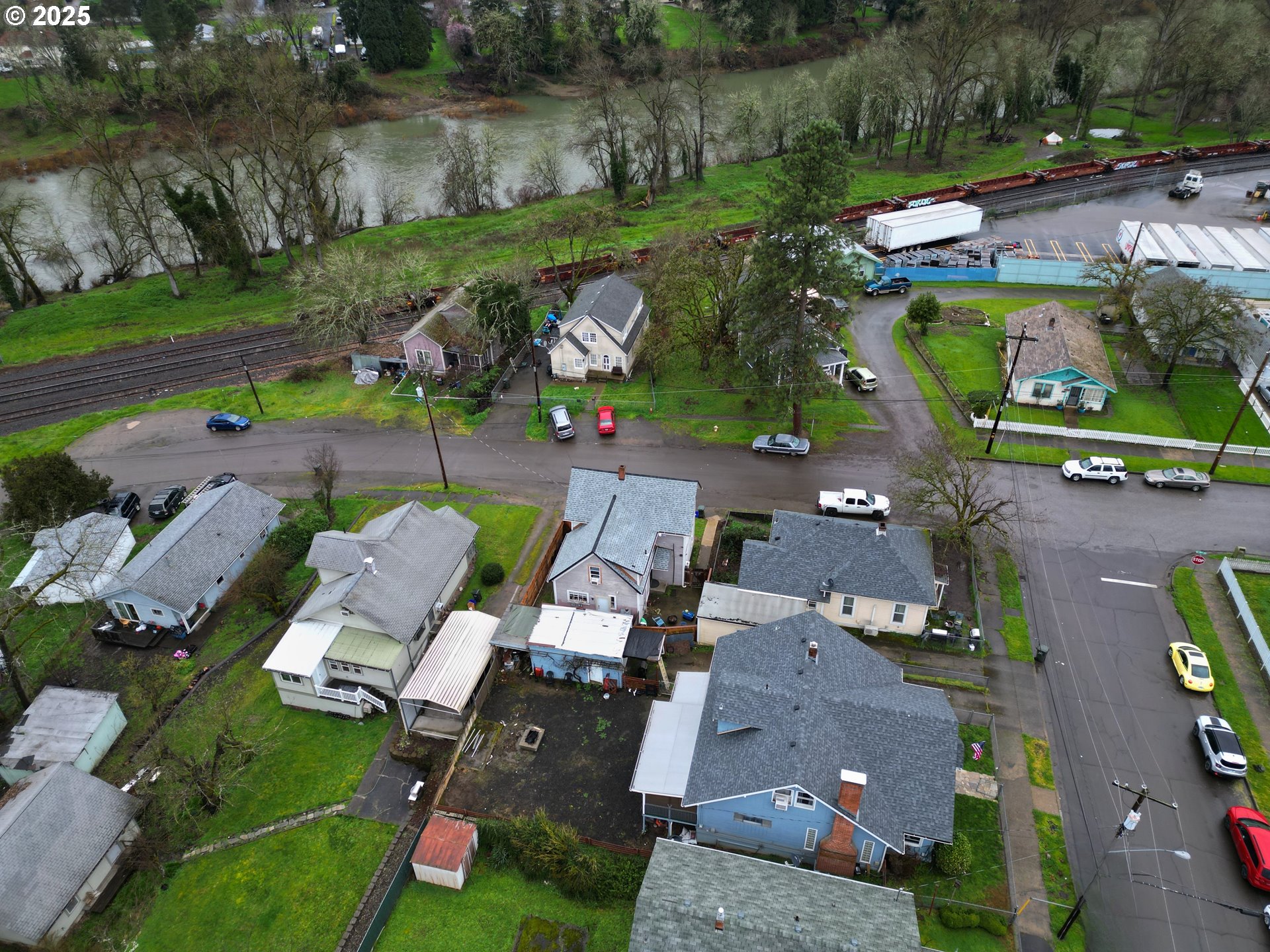 main property photo 46