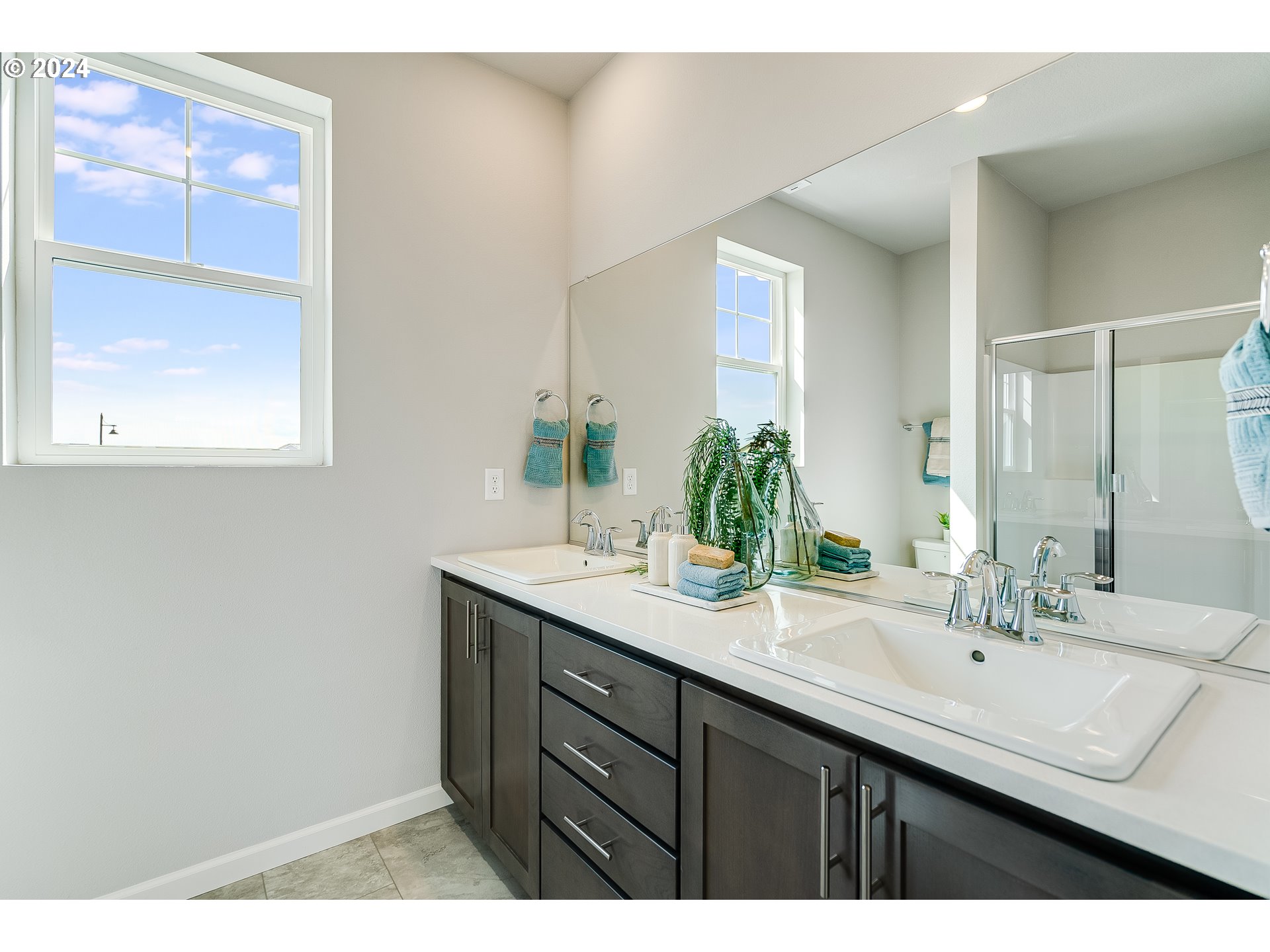 property viewer photo 16